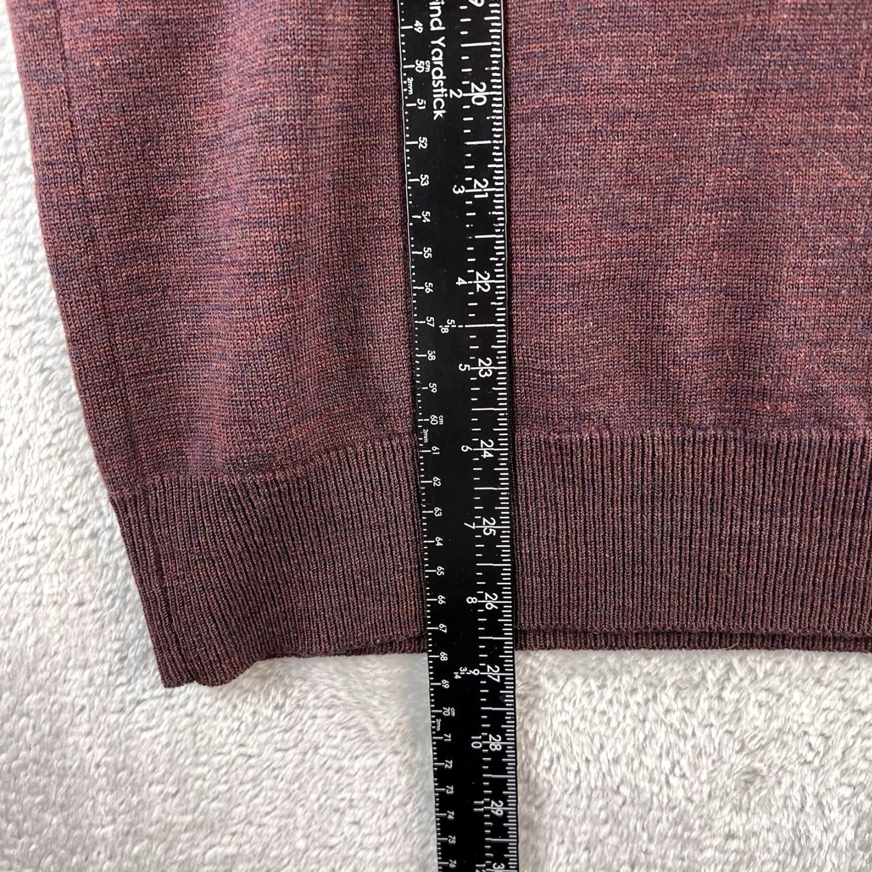 Vintage Aureus Vest XL Maroon 100% Merino Wool Knitted Solid V-Neck Sleeveless Wool Vest Men Reg Size US XL / EU 56 / 4 - 3 Thumbnail