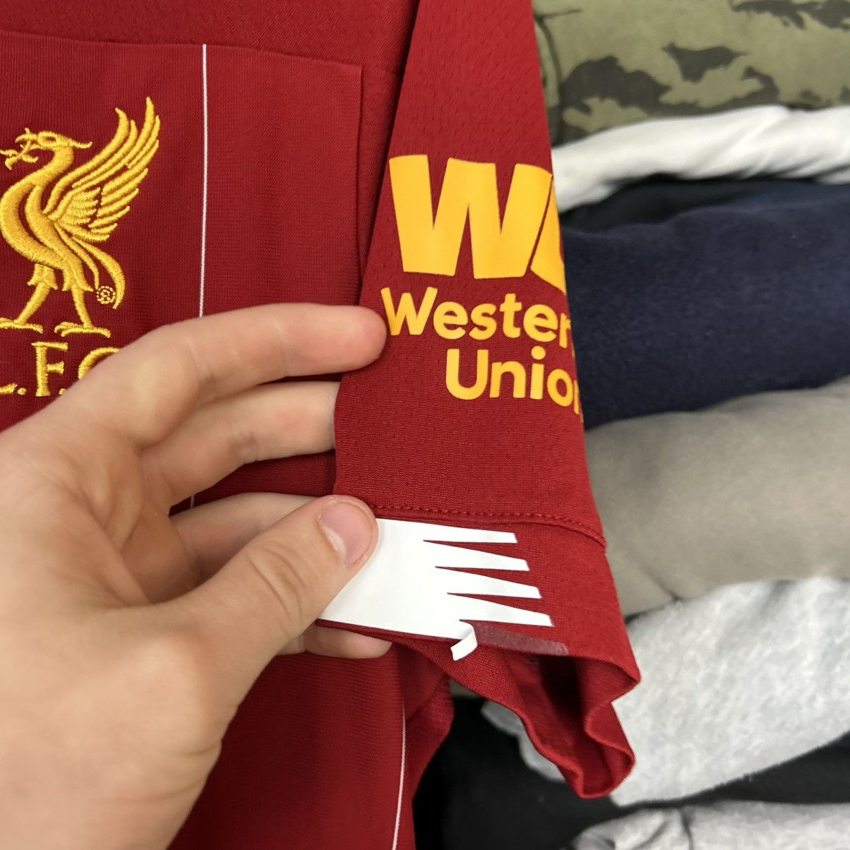 New Balance Mens New Balance FC Liverpool 2019 Home Soccer jersey Size US S / EU 44-46 / 1 - 7 Thumbnail