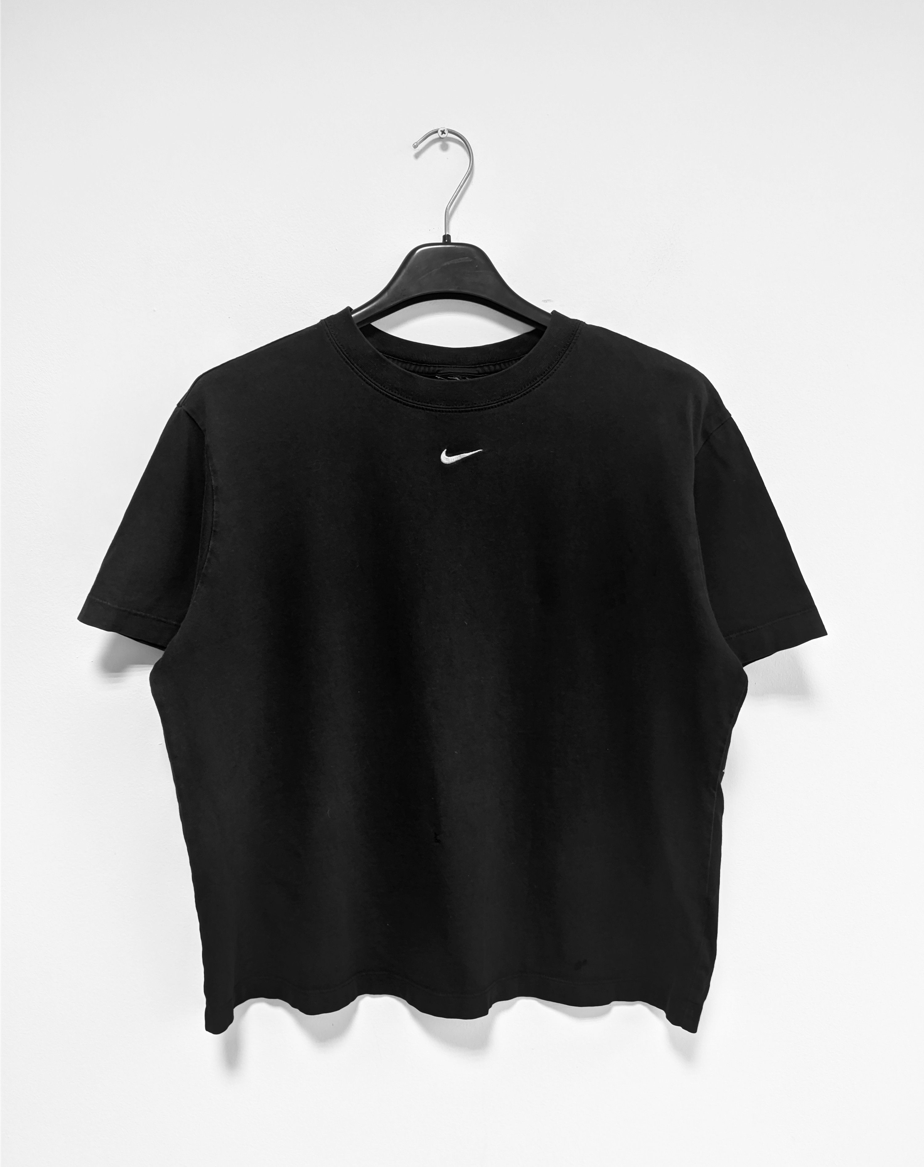 Nike Vintage Nike center swoosh tshirt y2k Size M / US 6-8 / IT 42-44 - 1 Thumbnail