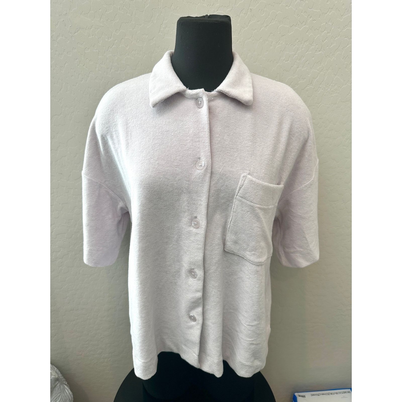 H&M H&M | Light Purple Terry Button Front Short Sleeve Shirt Size M / US 6-8 / IT 42-44 - 2 Thumbnail