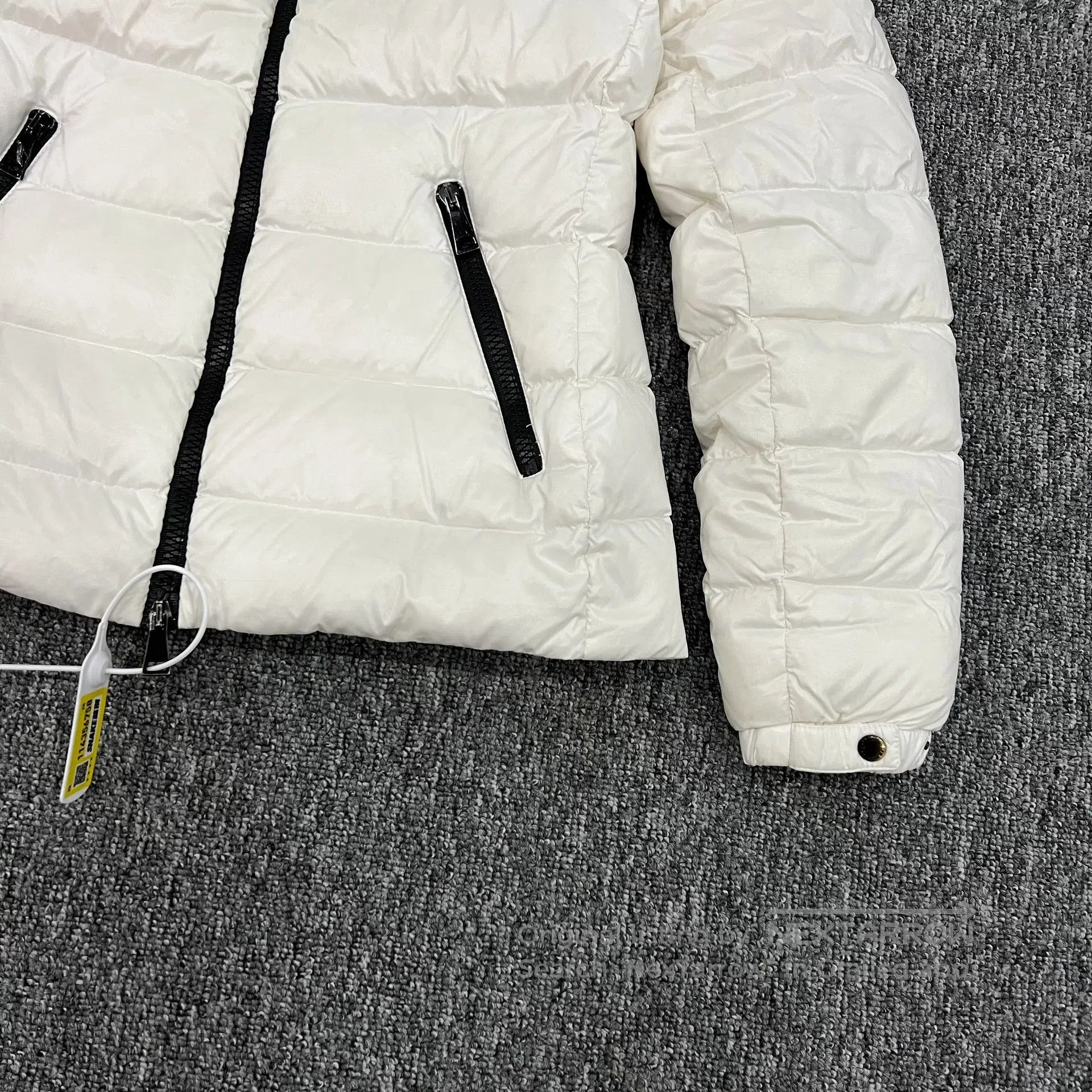 Moncler Moncler size 1 bady armband White down jacket| Size S / US 4 / IT 40 - 5 Thumbnail