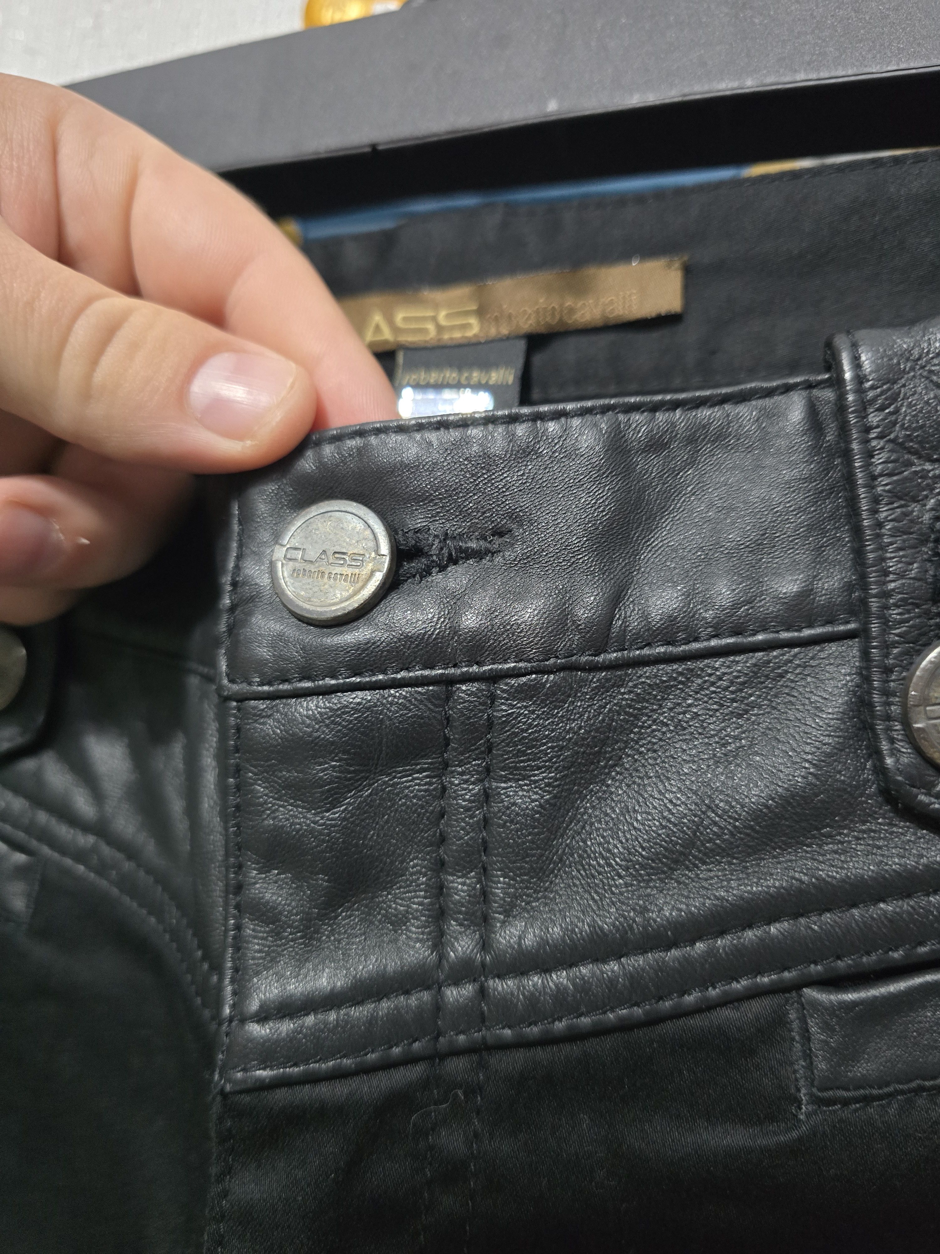 Roberto Cavalli Class Roberto Cavalli trousers leather waistband. VINTAGE Size 42" / US 20 - 6 Thumbnail