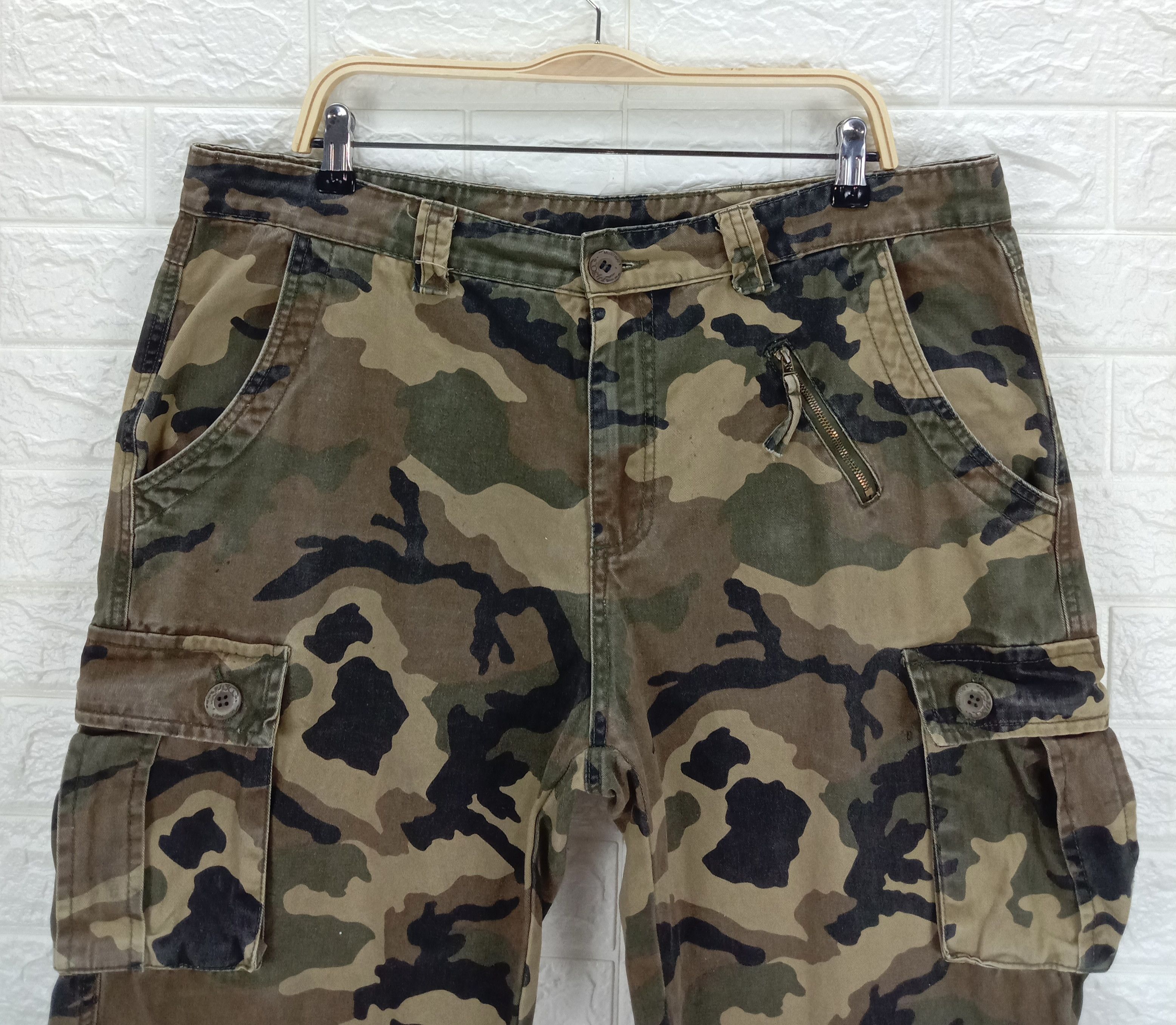 Japanese Brand Vintage Camo Mustway Multi Pocket Cargo Pants Size US 38 / EU 54 - 2 Thumbnail