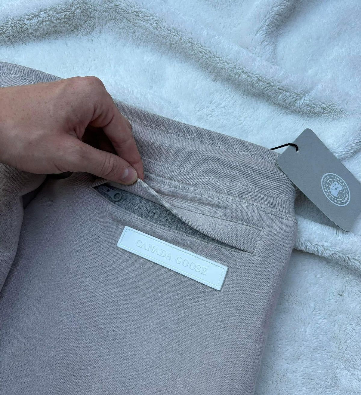Canada Goose Canada Goose Limestone Sweatpants Size US 40 / EU 56 - 2 Thumbnail