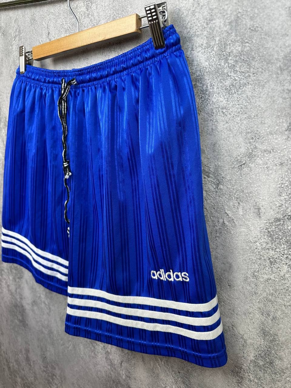 Adidas Adidas Made in England Vintage 90s Blue 3-Stripes Shorts Size US 32 / EU 48 - 5 Thumbnail