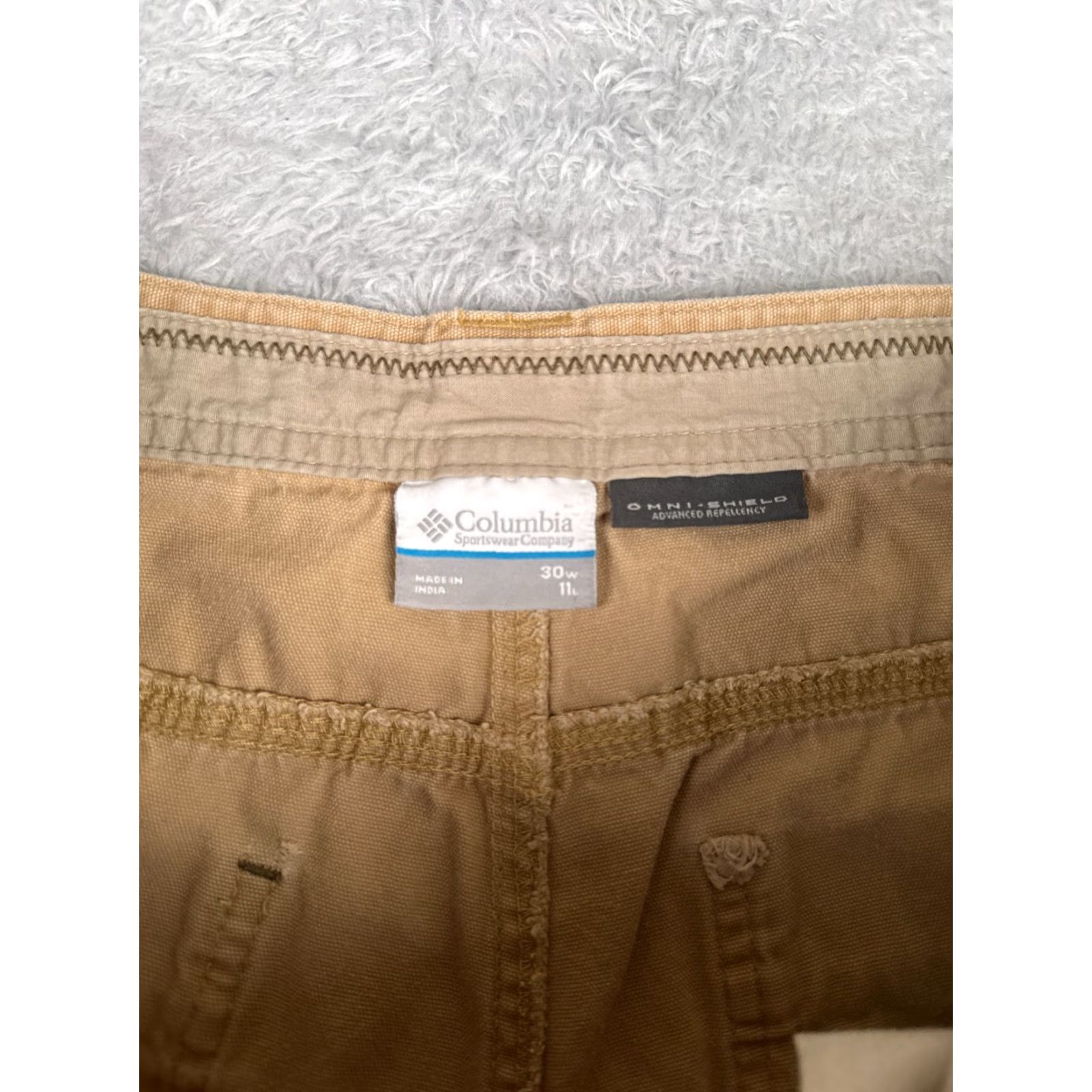 Vintage Columbia Men Shorts 30 Beige Chino 100% Cotton Duck Fabric Hiking Camping 30x11 Casual Travel Pockets Logo Size US 30 / EU 46 - 7 Thumbnail