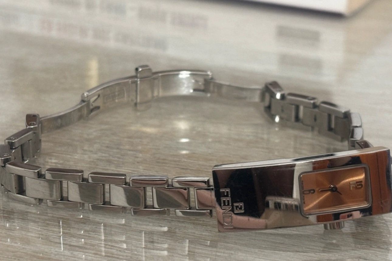 Fendi Orologio Fendi Size ONE SIZE - 1 Thumbnail
