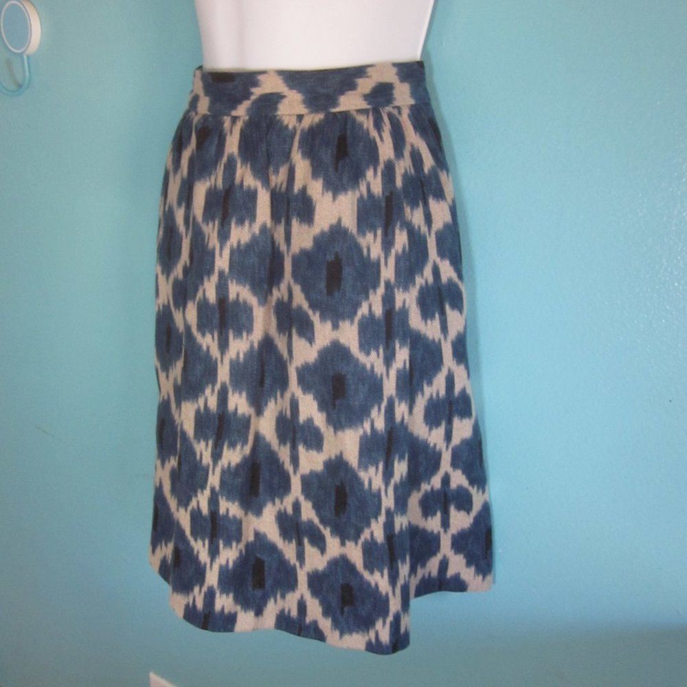 Michael Kors Michael Kors Blue & Tan Print Linen Skirt Size 4 Rear Zipper Size 27" / US 4 / IT 40 - 1 Thumbnail