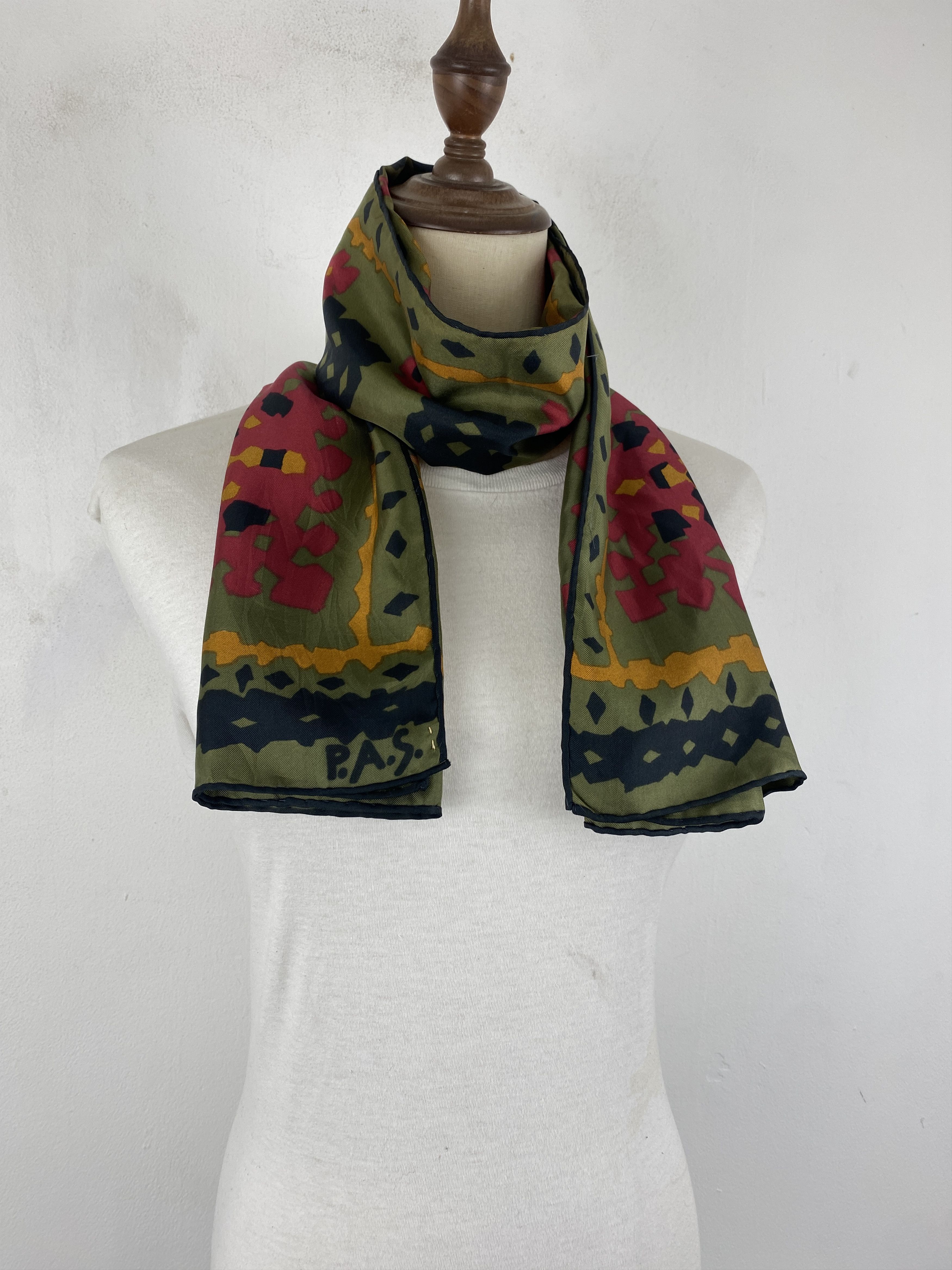 Vintage P.A.S Silk Scarf / Muffler / Silk Shawl SN0059 Size ONE SIZE - 1 Thumbnail