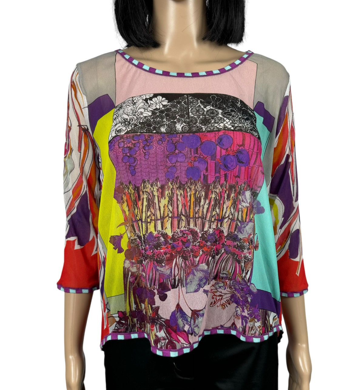 Designer Save The Queen Printed Nylon Blouse Mesh Trim size S Size S / US 4 / IT 40 - 2 Thumbnail