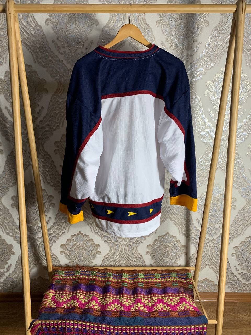 Vintage VERY RARE CCM OKAY RETRO HOCKEY JERSEY CANADA CASTORS 90s Size US S / EU 44-46 / 1 - 5 Thumbnail