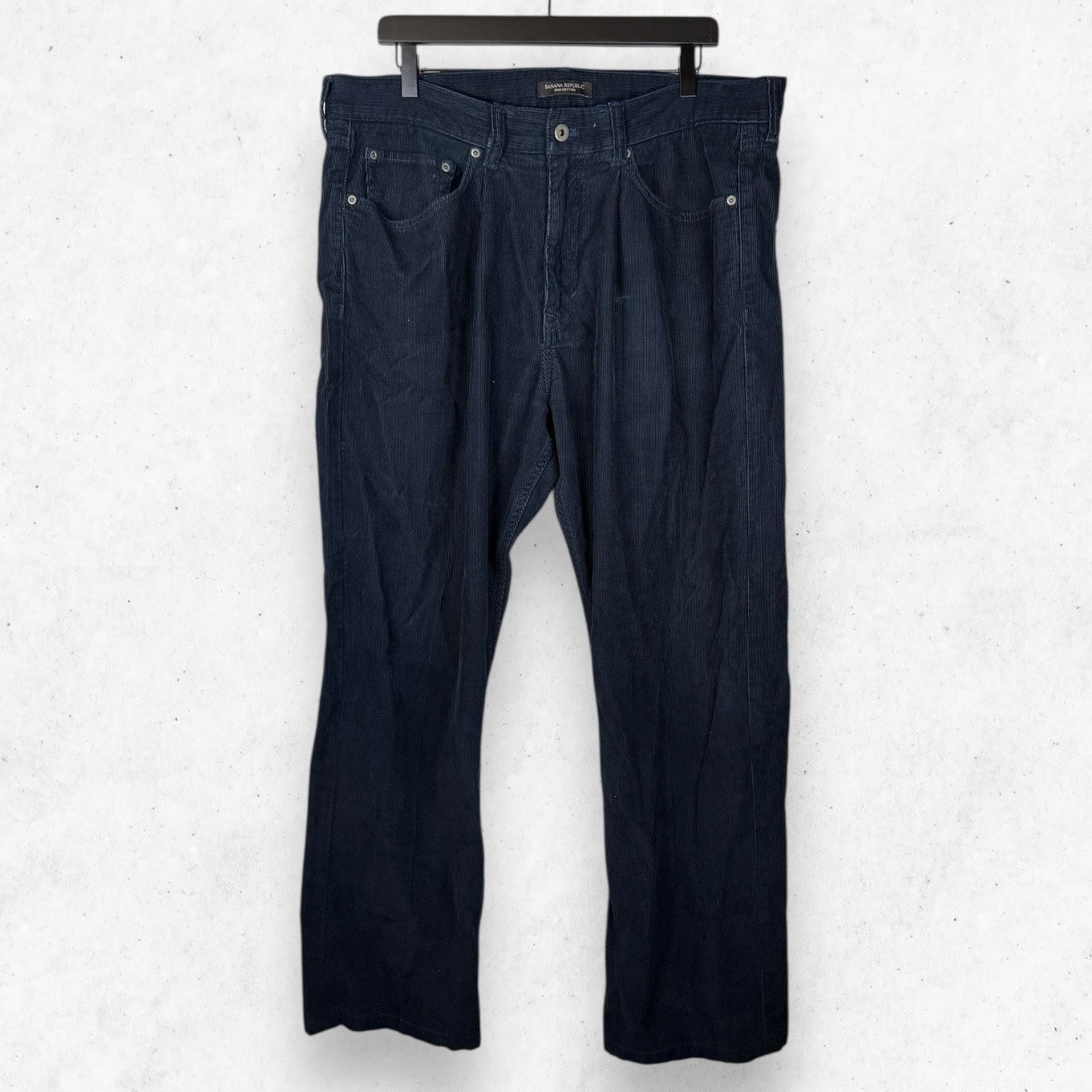 Banana Republic Banana Republic 100% Pima Cotton Corduroy Men's 40x34 Black Size US 40 / EU 56 - 1 Thumbnail