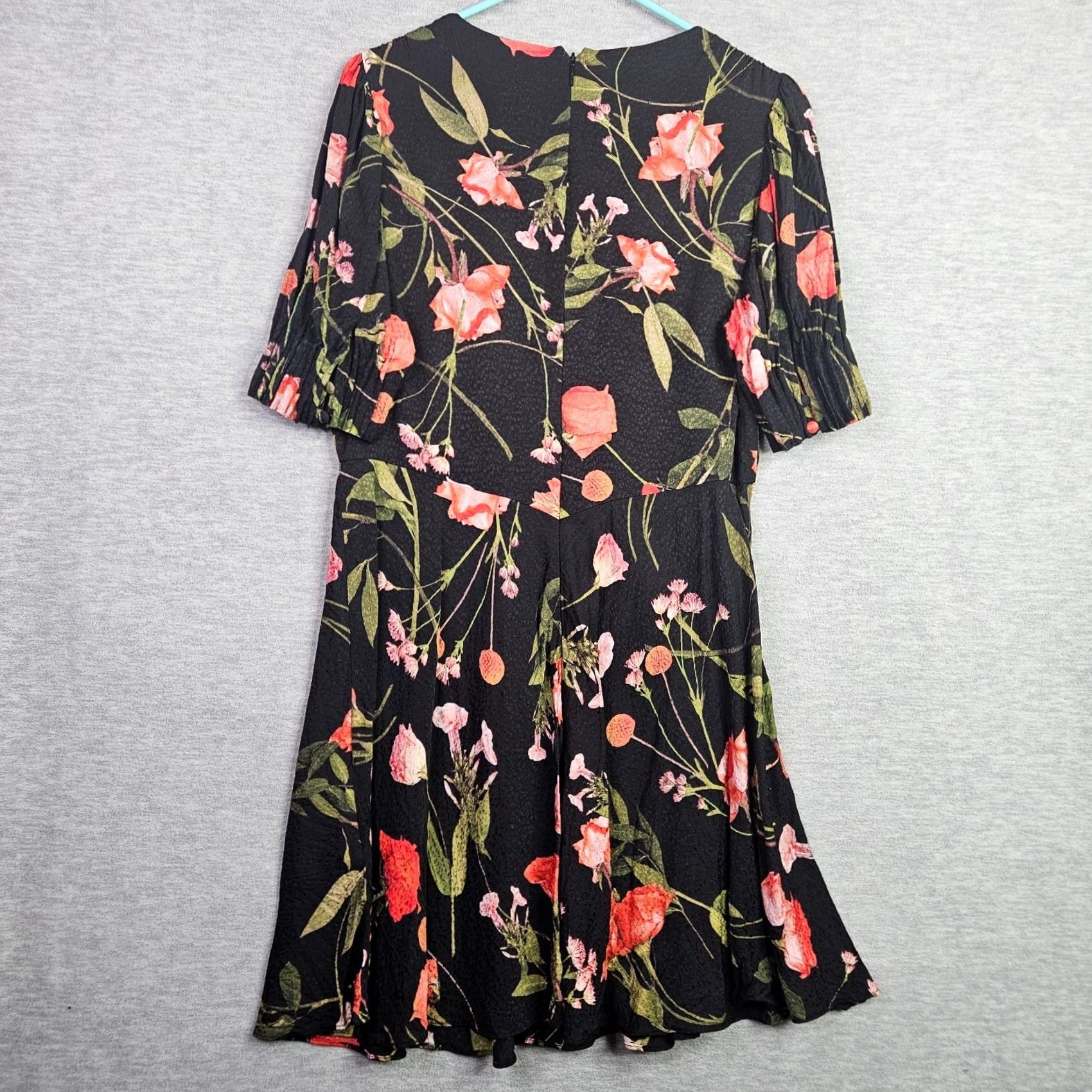 Ted Baker Ted Baker Sienno Mini Puff Sleeve Satin Floral Empire Dress Size 4 Multicolor V-Neck Womens Short Sleeve Size S / US 4 / IT 40 - 2 Thumbnail