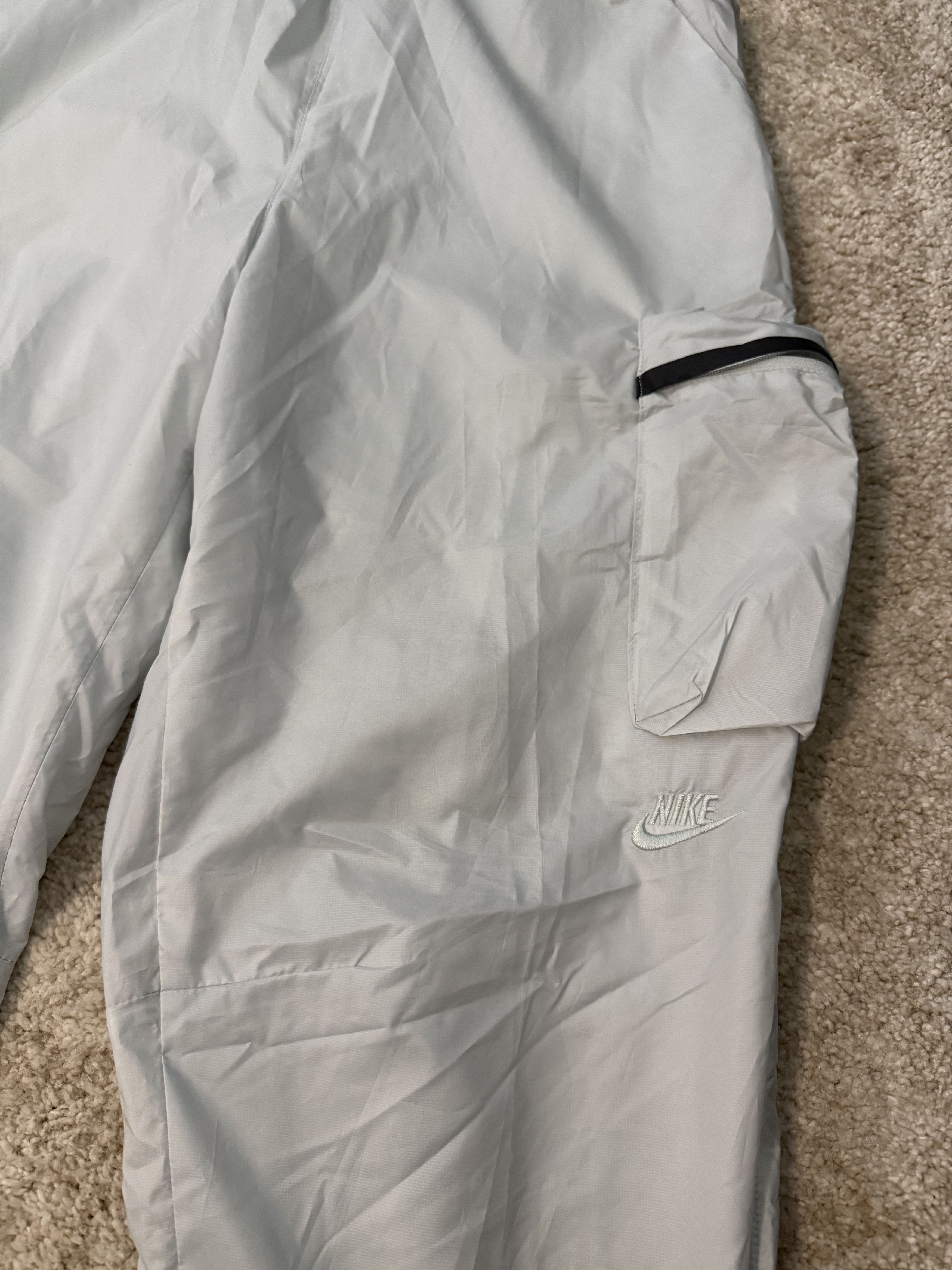 Nike Nike Tech Pack Mint Pants Size US 30 / EU 46 - 2 Thumbnail