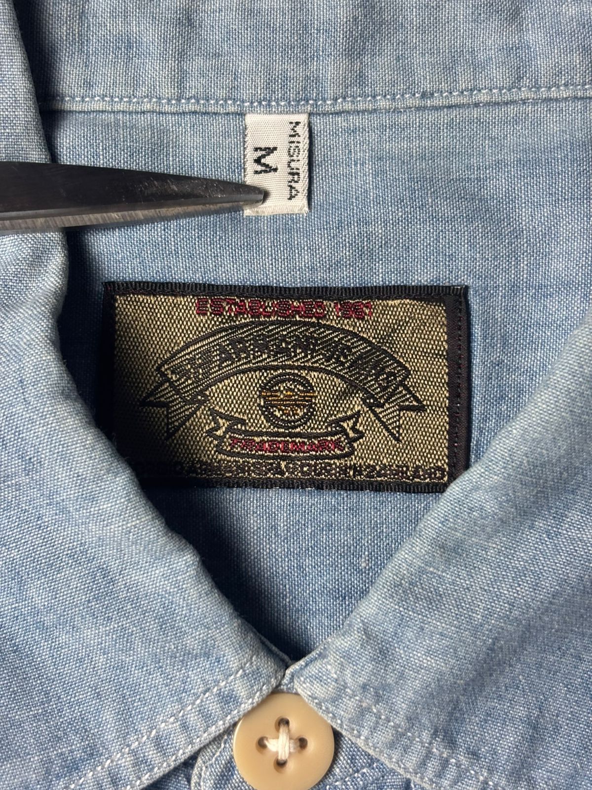 Giorgio Armani 1990s Armani Jeans Giorgio Armani Blue Chambray Shirt Size US L / EU 52-54 / 3 - 6 Thumbnail