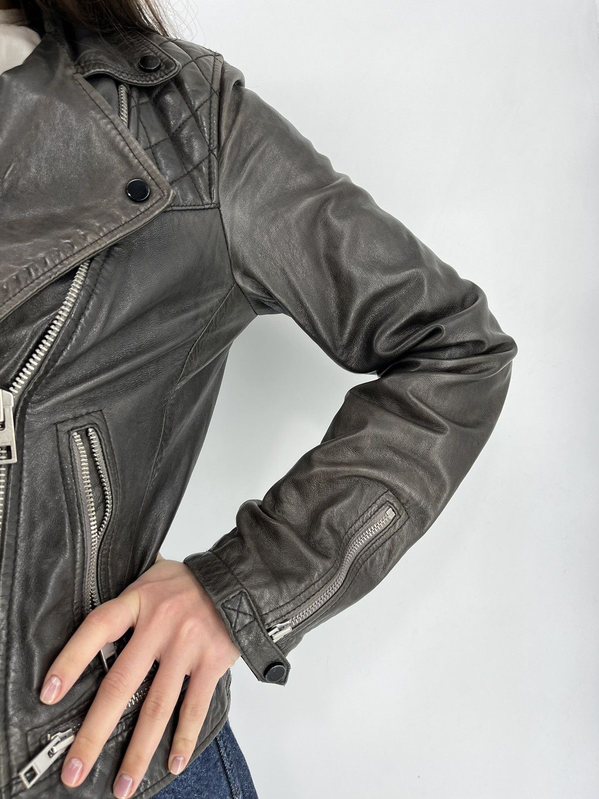 Allsaints Allsaints Leather Motorcycle Jacket Distressed original USA6 Size M / US 6-8 / IT 42-44 - 8 Thumbnail