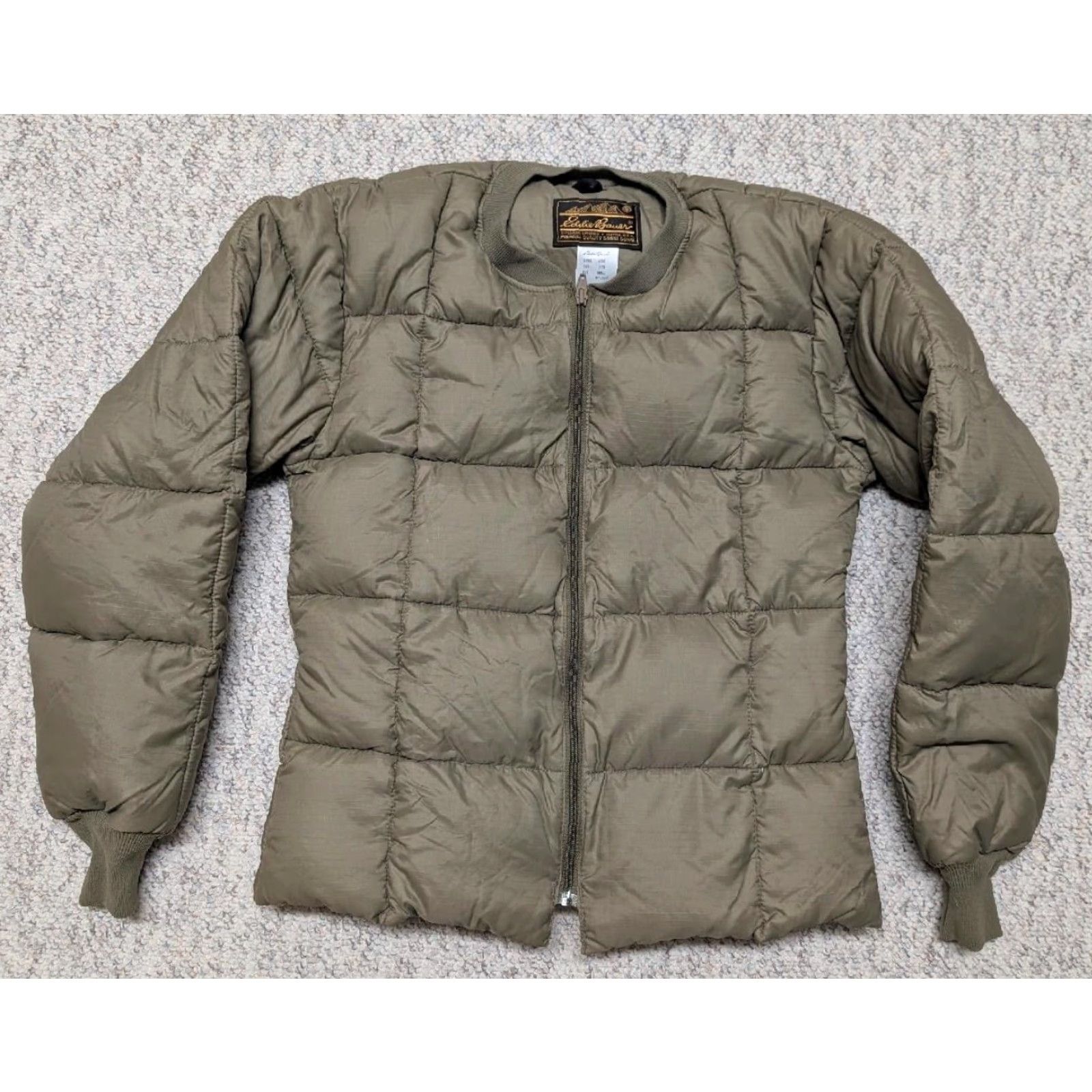 Eddie Bauer VINTAGE Eddie Bauer Jacket Puffer Goose Down USA Green S 36-38 Ripstop Nylon Zip Mens Size US S / EU 44-46 / 1 - 7 Thumbnail