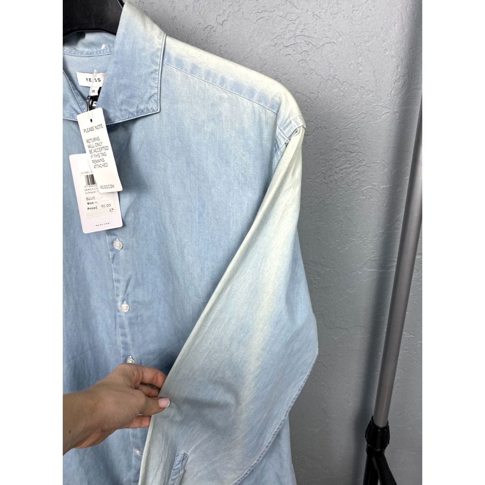 Reiss Reiss Vintage Mens Denim Shirt XL Blue Button-Up Long Sleeve Size US XL / EU 56 / 4 - 5 Thumbnail