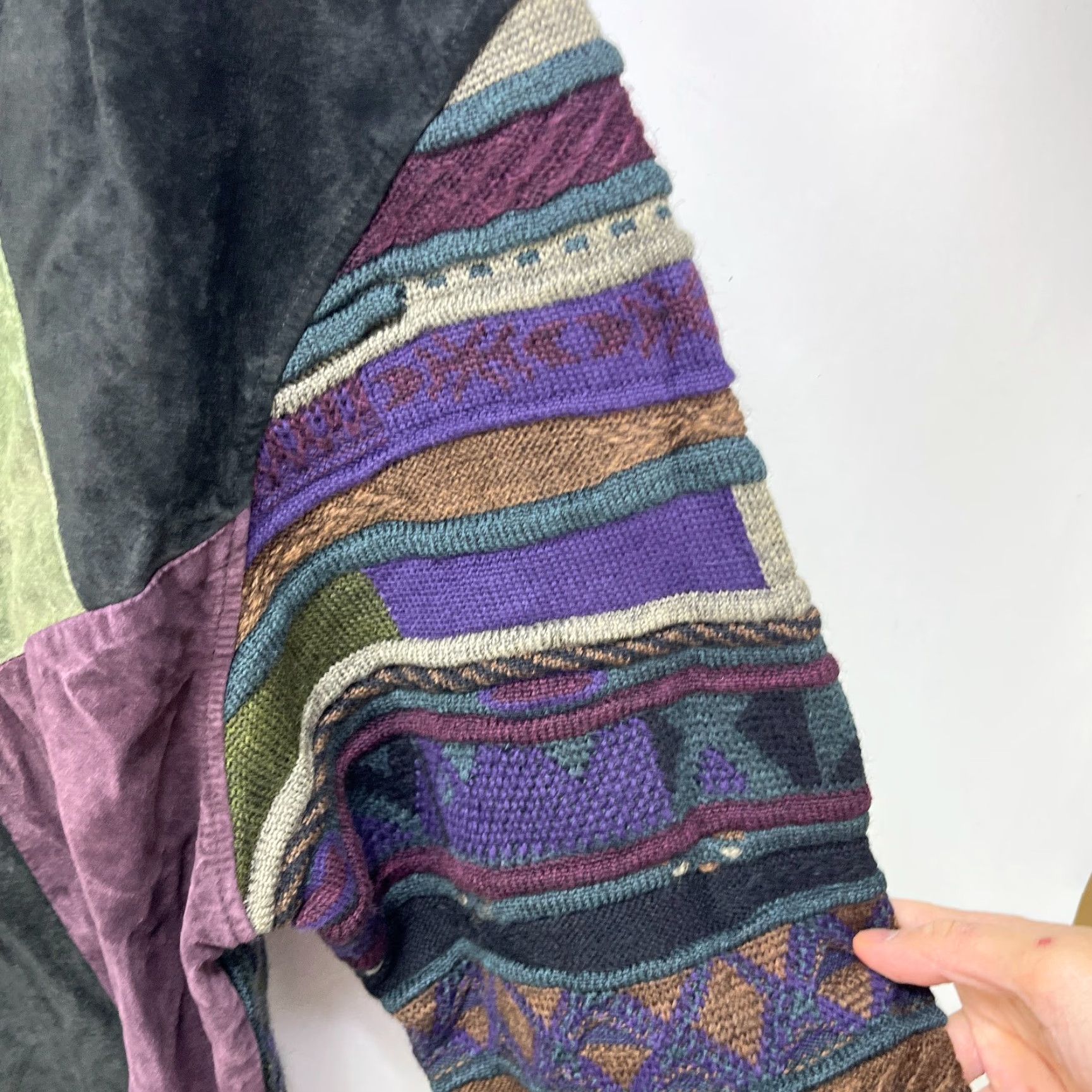 Vintage VINTAGE 90s Tosani Coogi Style 3D Knit Sweater Acrylic Size Medium Canada Made Sweater Mens 90s Green Pockets Lightweight Pullover Knit Casual Size US XL / EU 56 / 4 - 5 Thumbnail