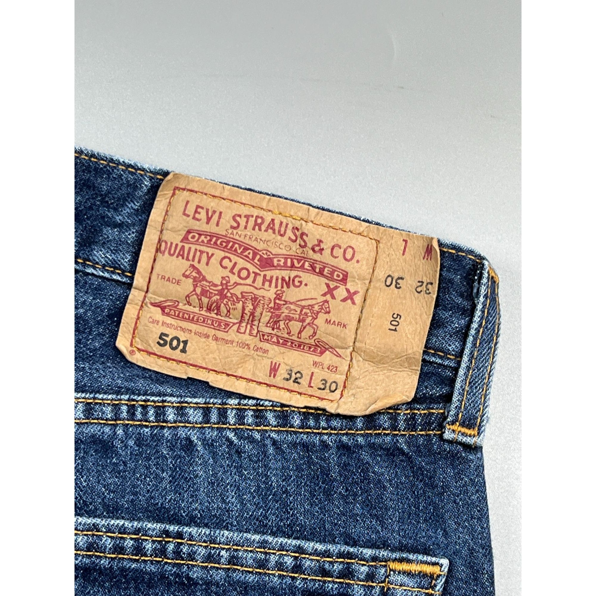 Levi's Vintage Clothing Levi’s 501 Made in UK Vintage Denim Jeans Pants (Y0927) Size US 32 / EU 48 - 11 Thumbnail