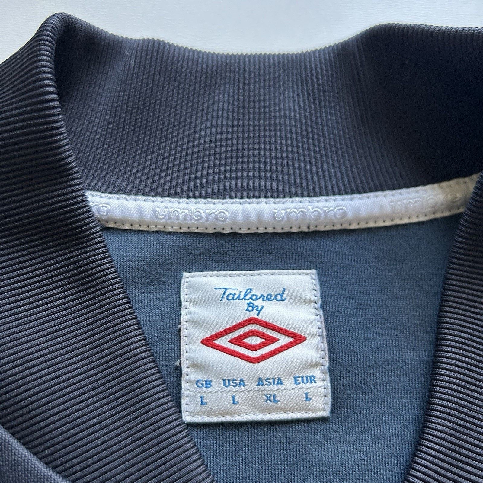 Umbro Vintage Umbro England Sweater Jacket Large Y2K Soccer Rare Size US L / EU 52-54 / 3 - 5 Thumbnail