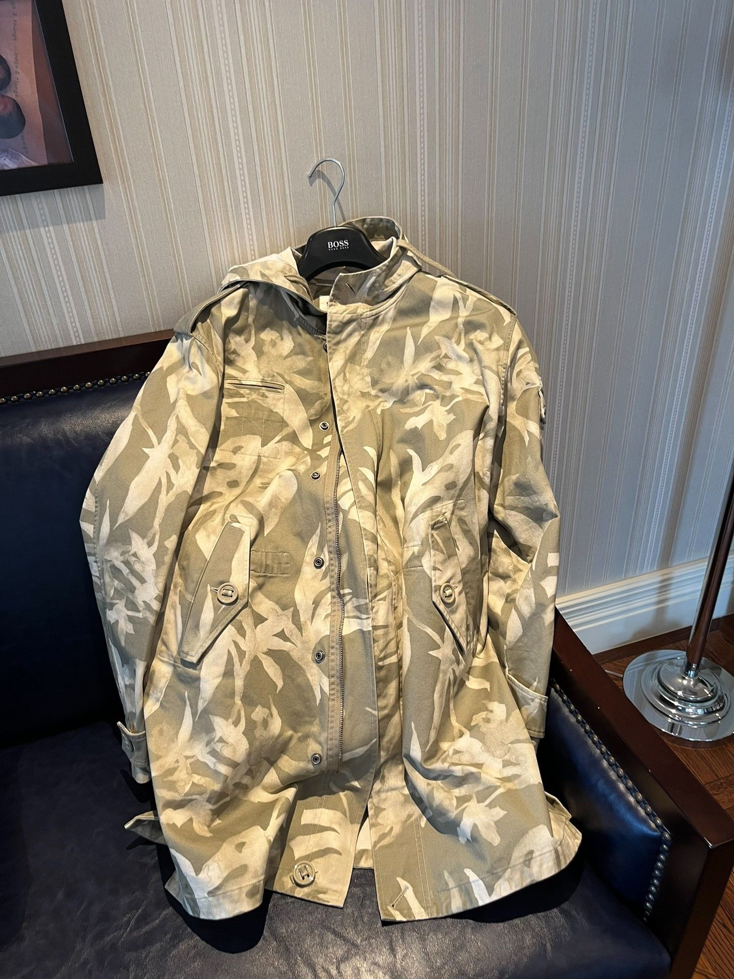 Saint Laurent Paris Saint Laurent Tropical Print Trench Coat Size US M / EU 48-50 / 2 - 1 Thumbnail