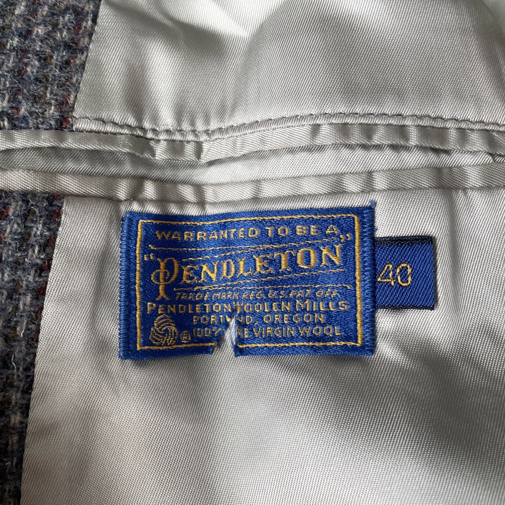Pendleton VINTAGE Pendleton Donegal Tweed Sport Coat Jacket Men 40R 100% Virgin Wool Gray Size US XXS / EU 40 - 3 Thumbnail