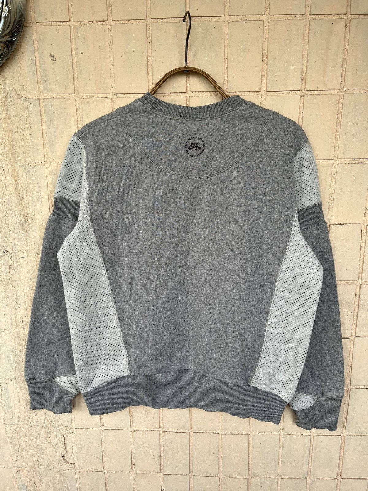 Nike × Vintage Vintage Nike Air Sweatshirt Big Logo Size S Size US S / EU 44-46 / 1 - 16 Thumbnail