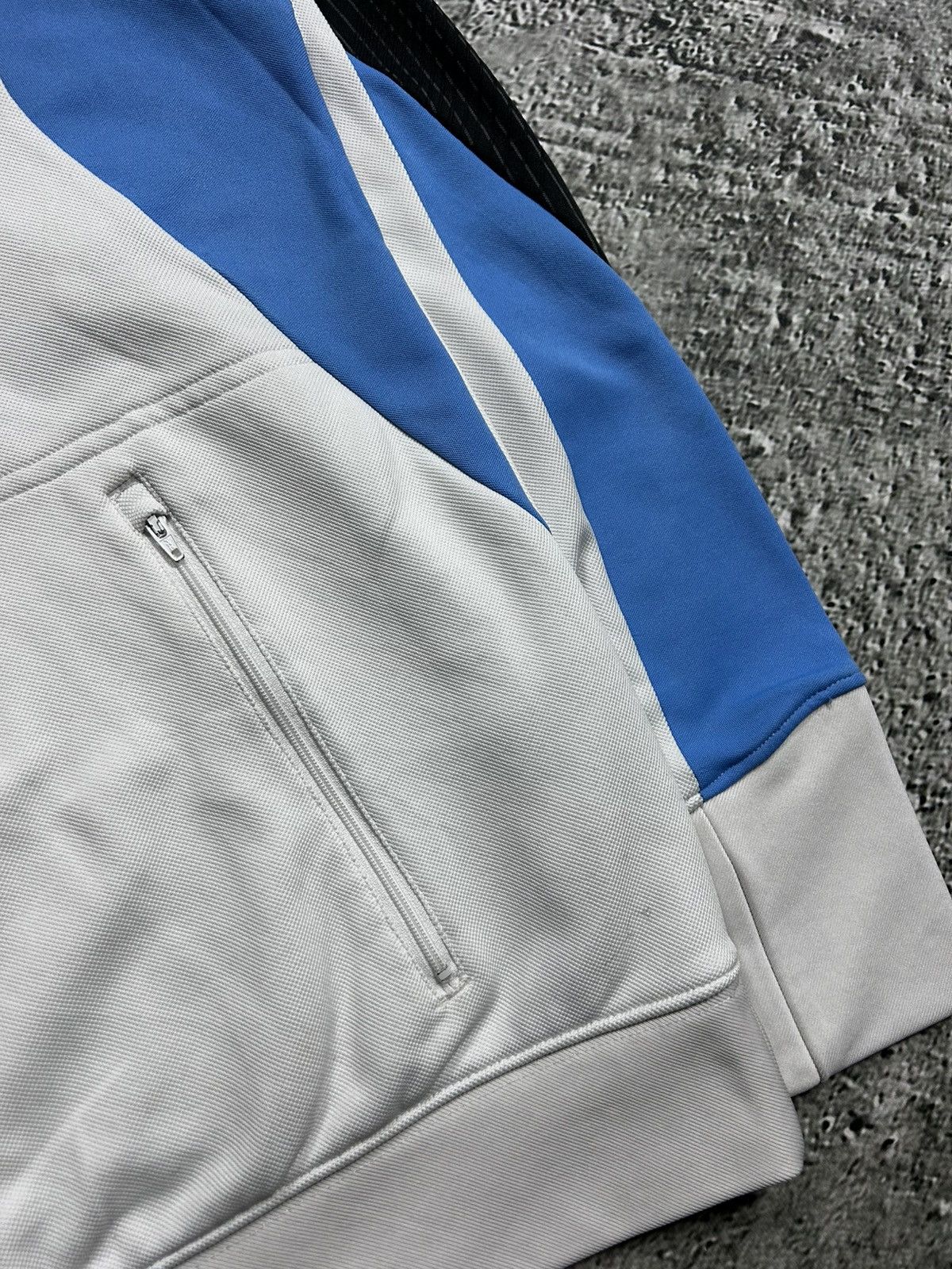Nike × Vintage Nike TN hoodie vintage white 2000s blue Y2K sweatshirt Size US L / EU 52-54 / 3 - 4 Thumbnail