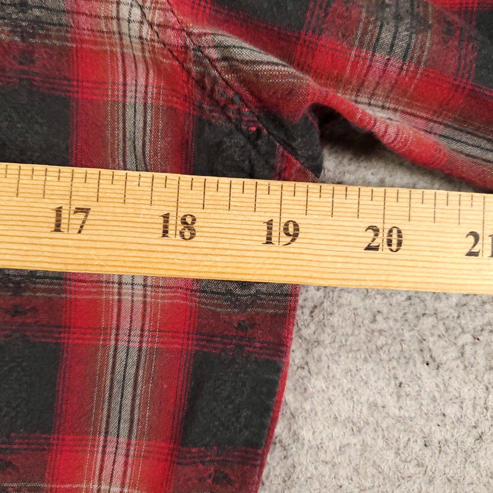 Vintage VINTAGE Woolrich Pearl Snap Shirt Womens Small Plaid Red Black Pockets Long Sleeve Size S / US 4 / IT 40 - 4 Thumbnail