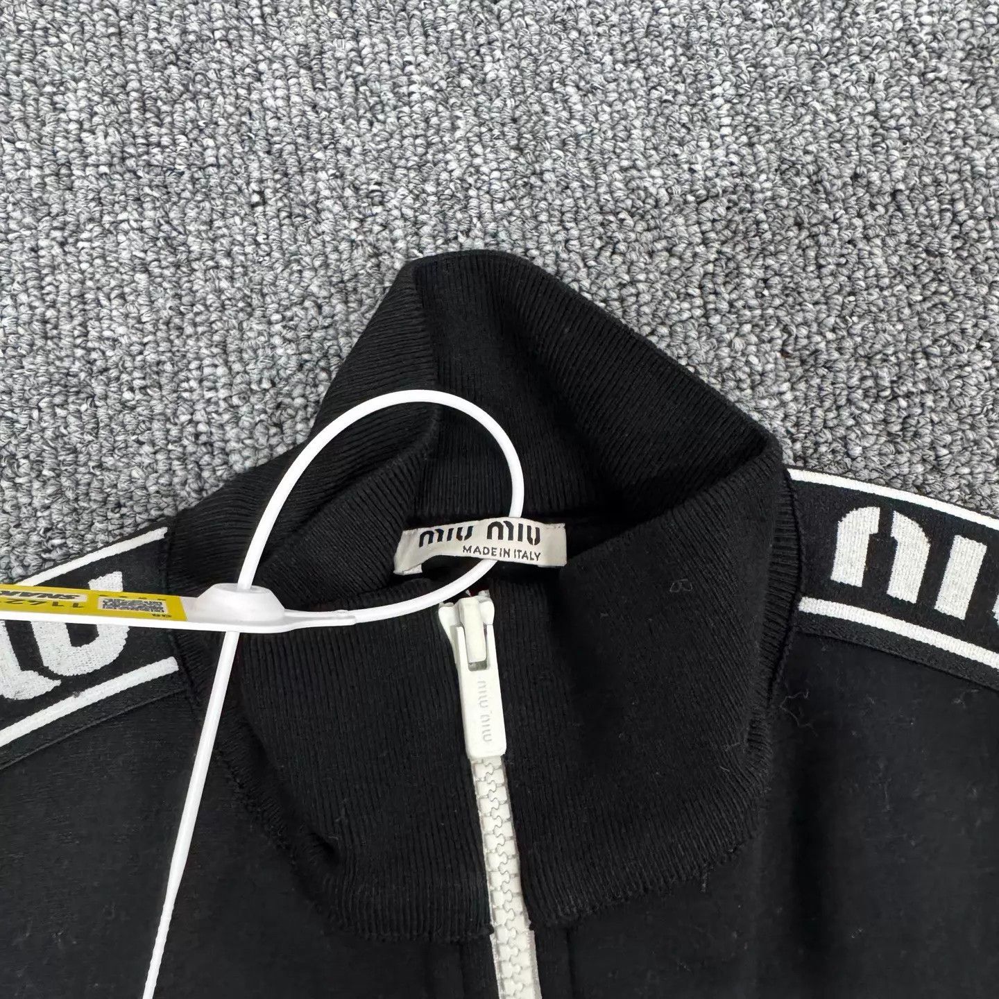 Miu Miu MIU MIU Black & Pink Colorblocked Stand Collar Track Jacket Size XS / US 0-2 / IT 36-38 - 5 Thumbnail