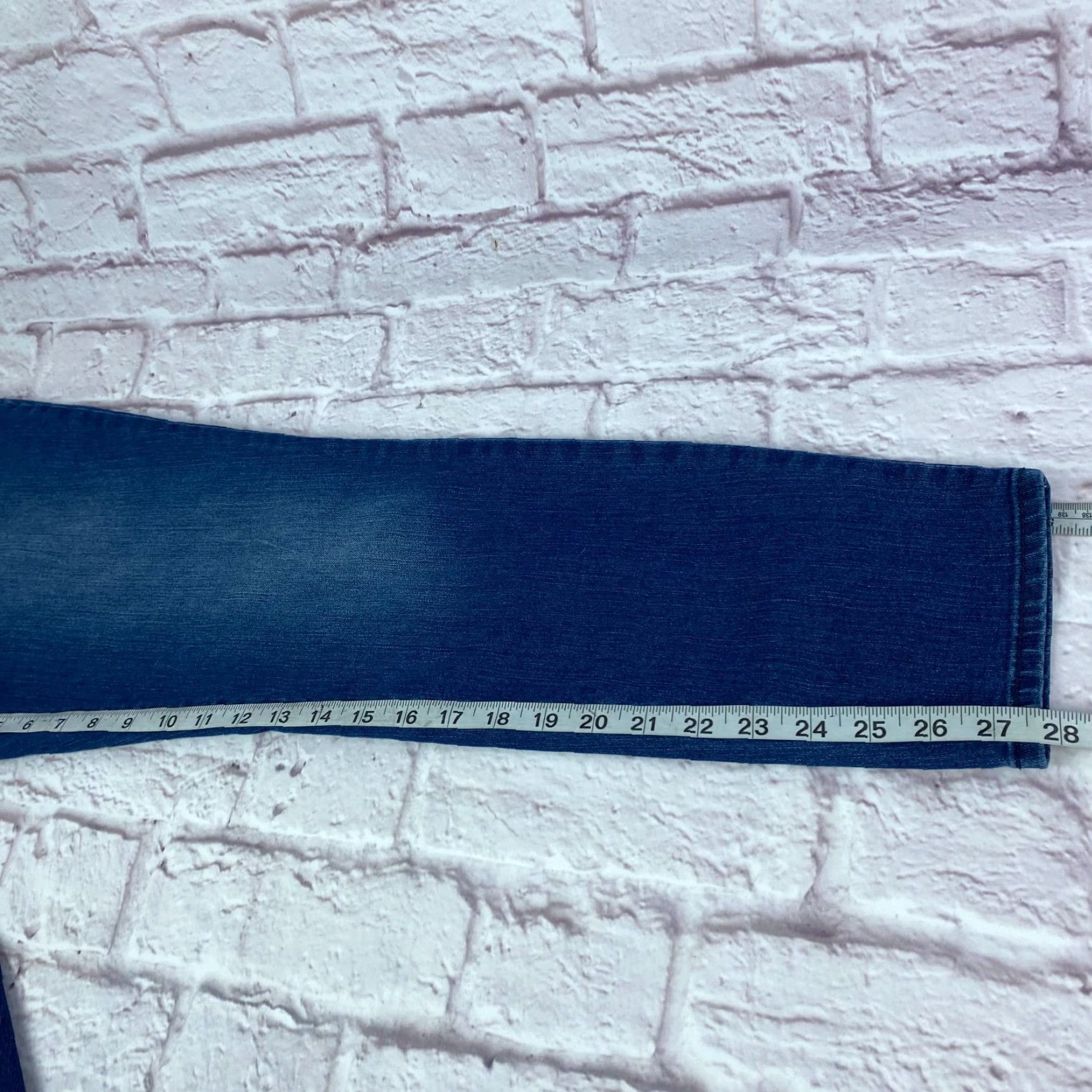 Old Navy Old Navy Womens Mid-Rise Skinny Jeans Denim Medium Wash Blue 32 XS-? Size 32" / US 10 / IT 46 - 7 Thumbnail