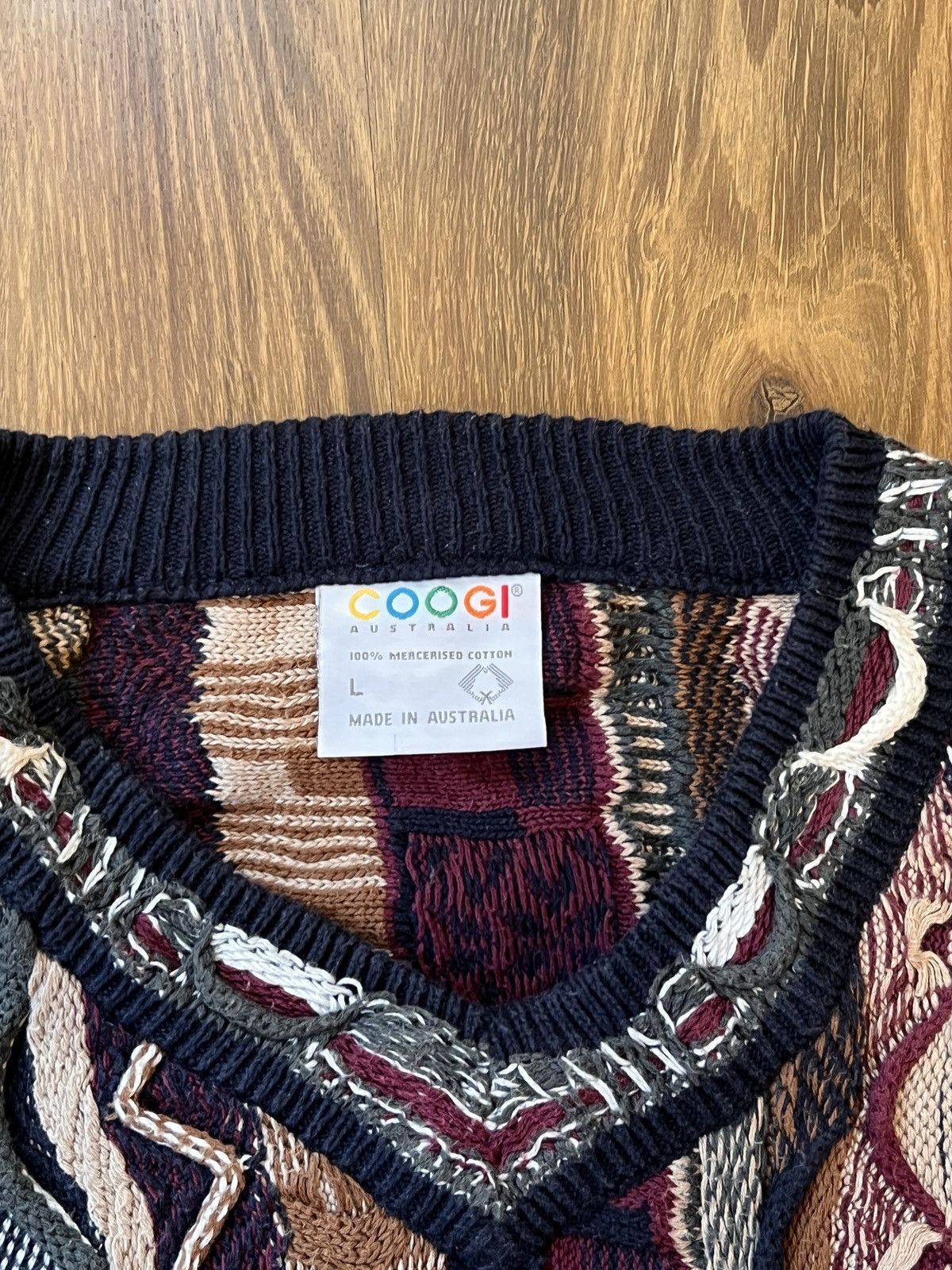Coogi Rare Coogi V Neck 3D Knit /Sweater (Red/Brown/White/Blue) Size US L / EU 52-54 / 3 - 5 Thumbnail