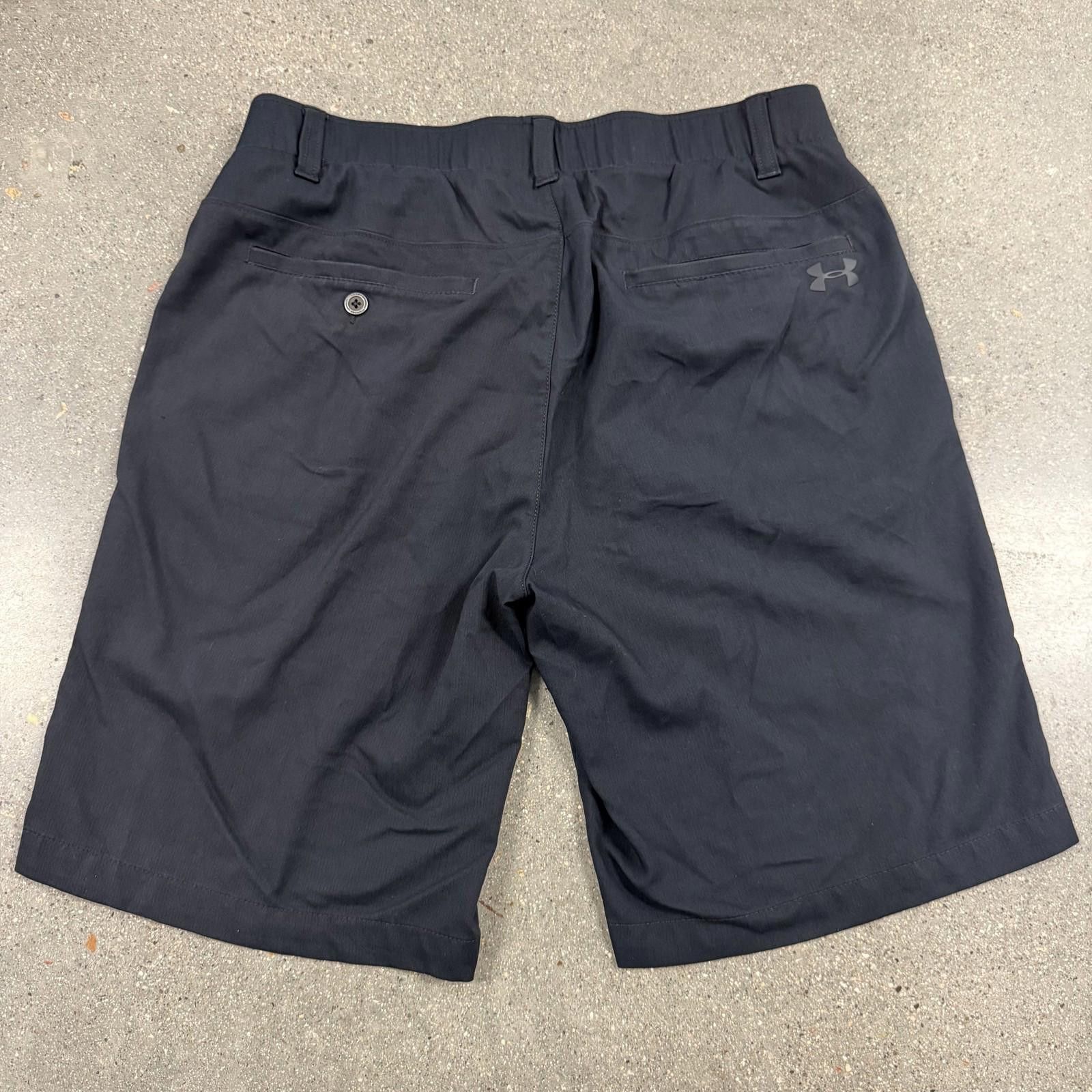 Under Armour Under Armour Shorts Mens 34 Black HeatGear Golf Chino Size US 34 / EU 50 - 6 Thumbnail