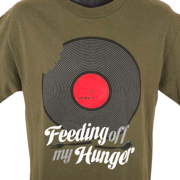 Gildan Acrylick T Shirt Mens Size Medium Green Vinyl Record Feeding Off My Hunger Size US M / EU 48-50 / 2 - 2 Thumbnail