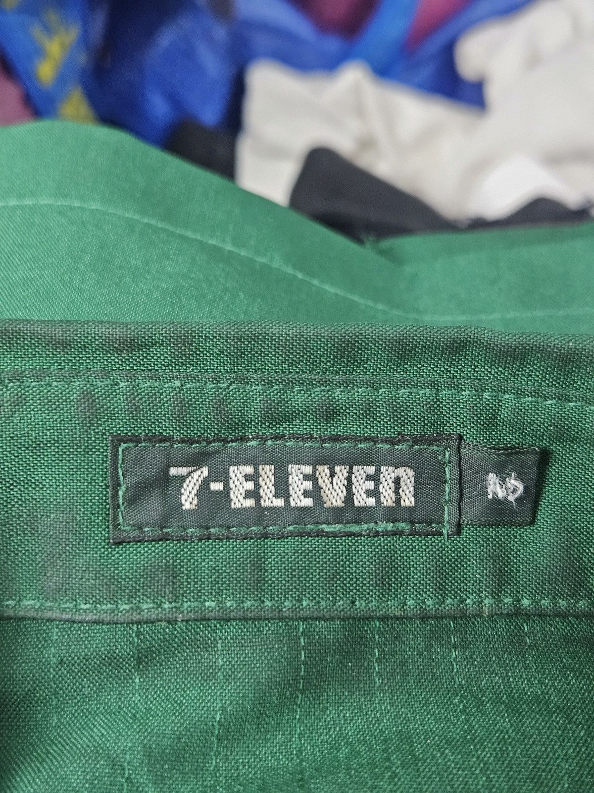 Vintage Vintage 7 ELEVEN Japan Uniform Work Zipper Jacket Size US L / EU 52-54 / 3 - 4 Thumbnail
