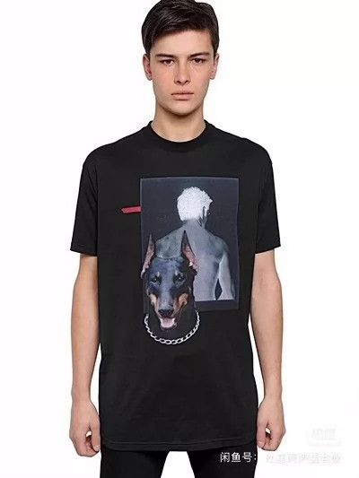 Givenchy Givenchy Classic short-sleeved T-shirt Size US M / EU 48-50 / 2 - 6 Thumbnail