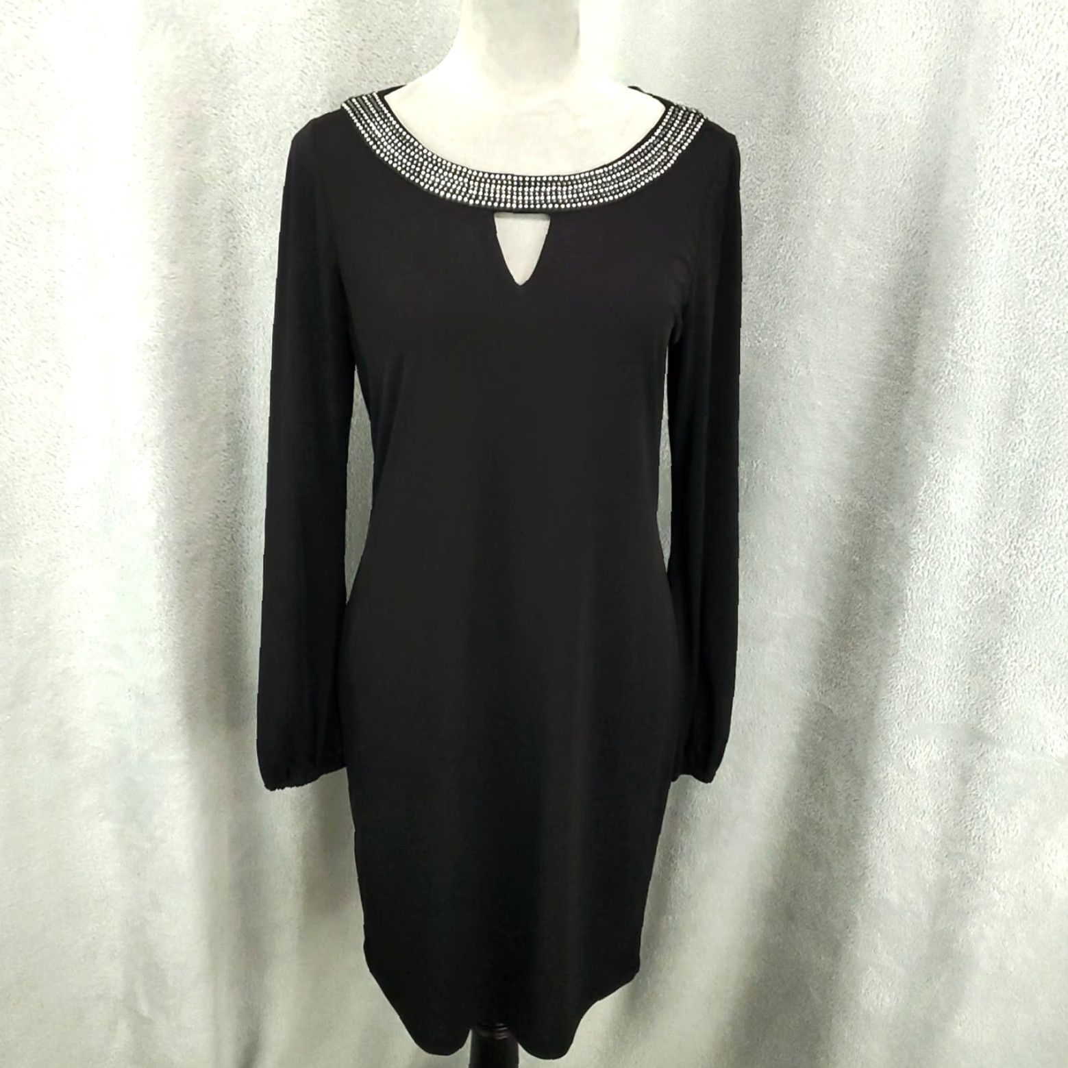 Calvin Klein Calvin Klein Black Dress Womens Size 6 Mini Short Dress Rhinestone Keyhole Neck Blk Velvet Size M / US 6-8 / IT 42-44 - 2 Thumbnail