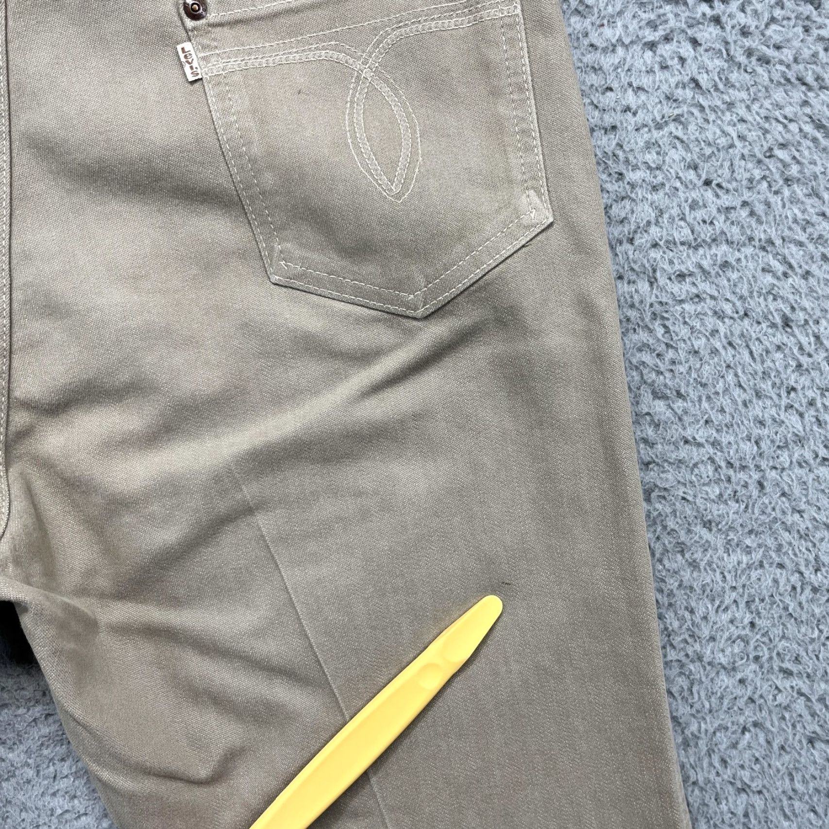 Levi's VINTAGE Levi's Pants Mens 38x32 Khaki 5-Pocket Relaxed Straight Leg USA 90s 80s Chino Stretch Casual Size US 38 / EU 54 - 6 Thumbnail