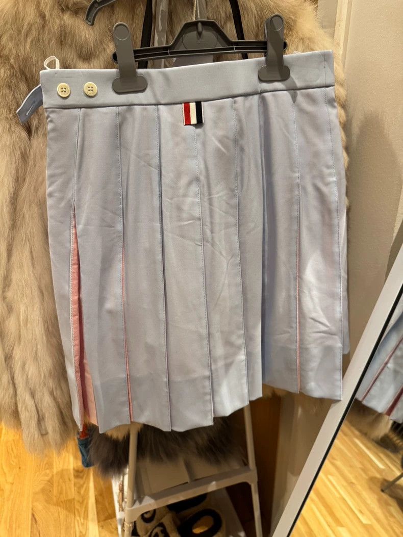 Thom Browne Thom Browne A skirt in blue and pink Size 26" / US 2 / IT 38 - 9 Thumbnail