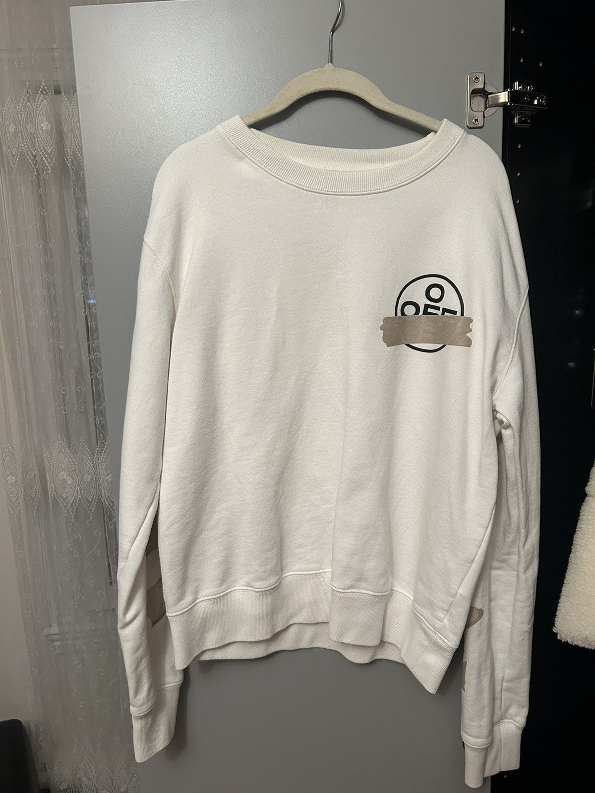 Off-White OFF-WHITE CREW NECK Size US S / EU 44-46 / 1 - 1 Thumbnail
