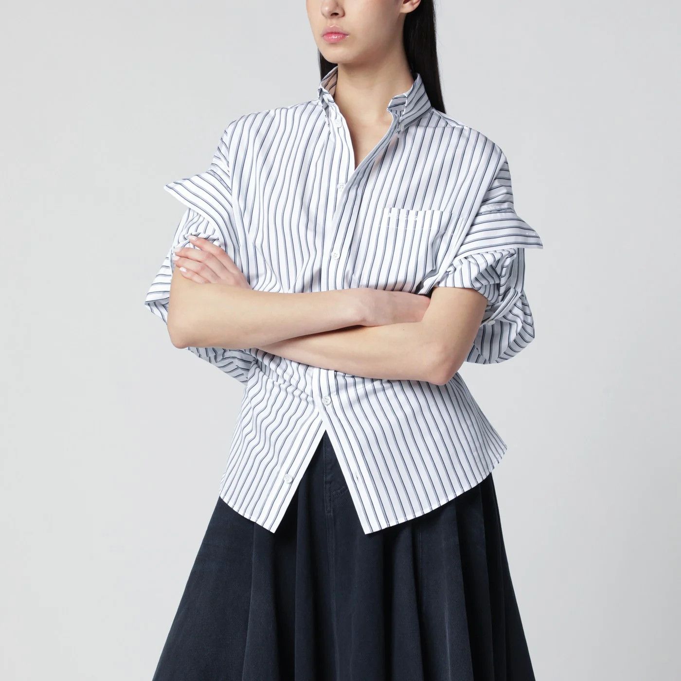 Balenciaga o1d2blof0426 Striped Shirt in White Size S / US 4 / IT 40 - 1 Thumbnail