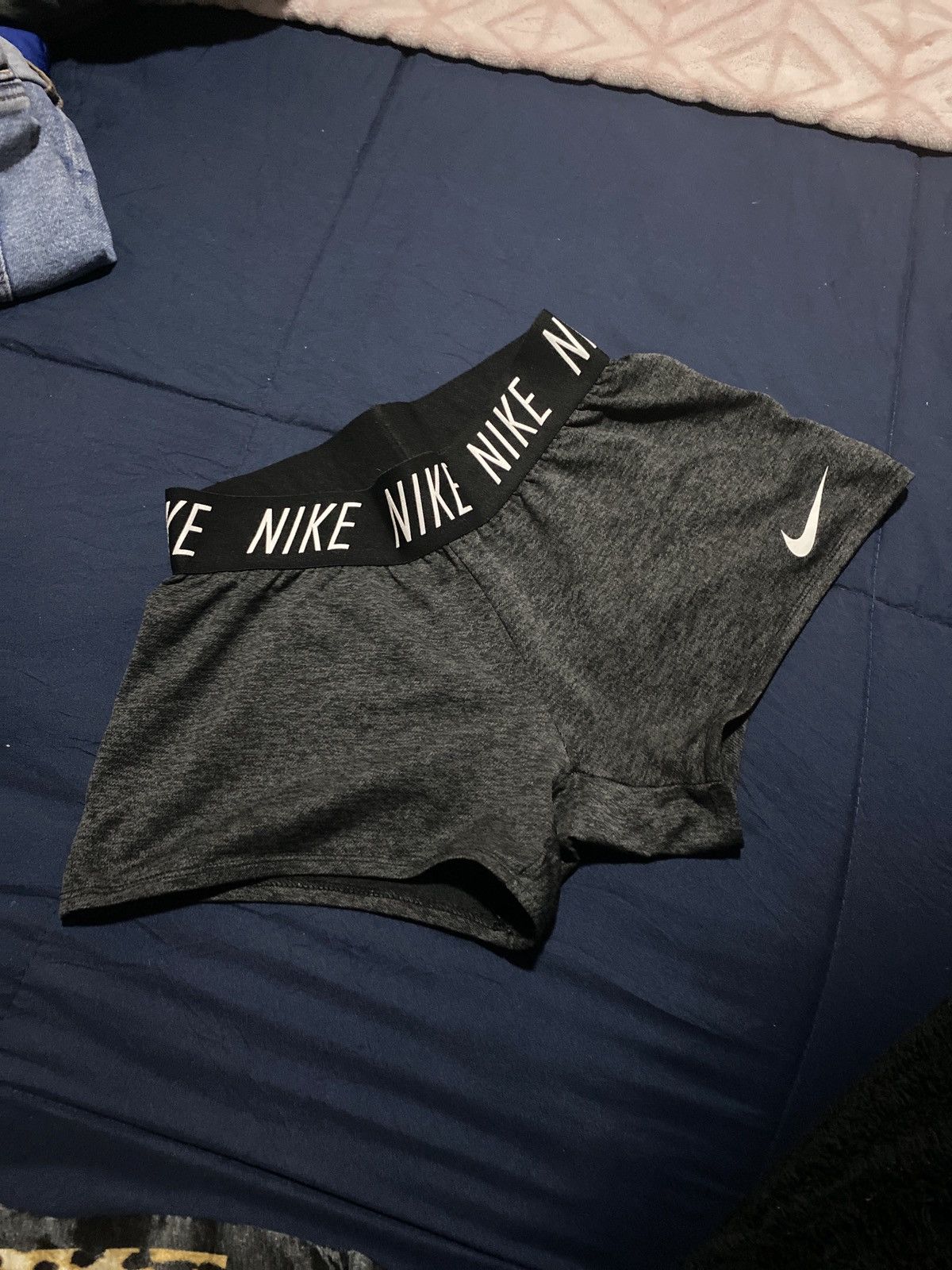 Nike Nike athletic shorts Size 24" / US 00 / IT 34 - 1 Thumbnail