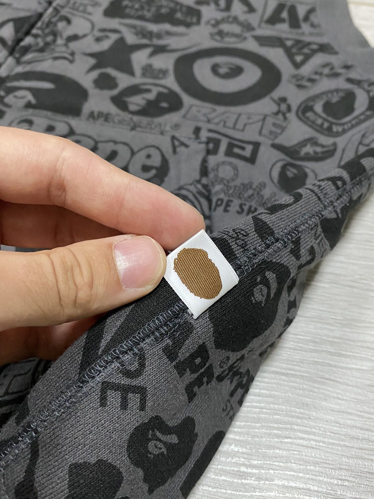 Bape Multi Logo Sleeveless Hoodie Size US M / EU 48-50 / 2 - 7 Thumbnail