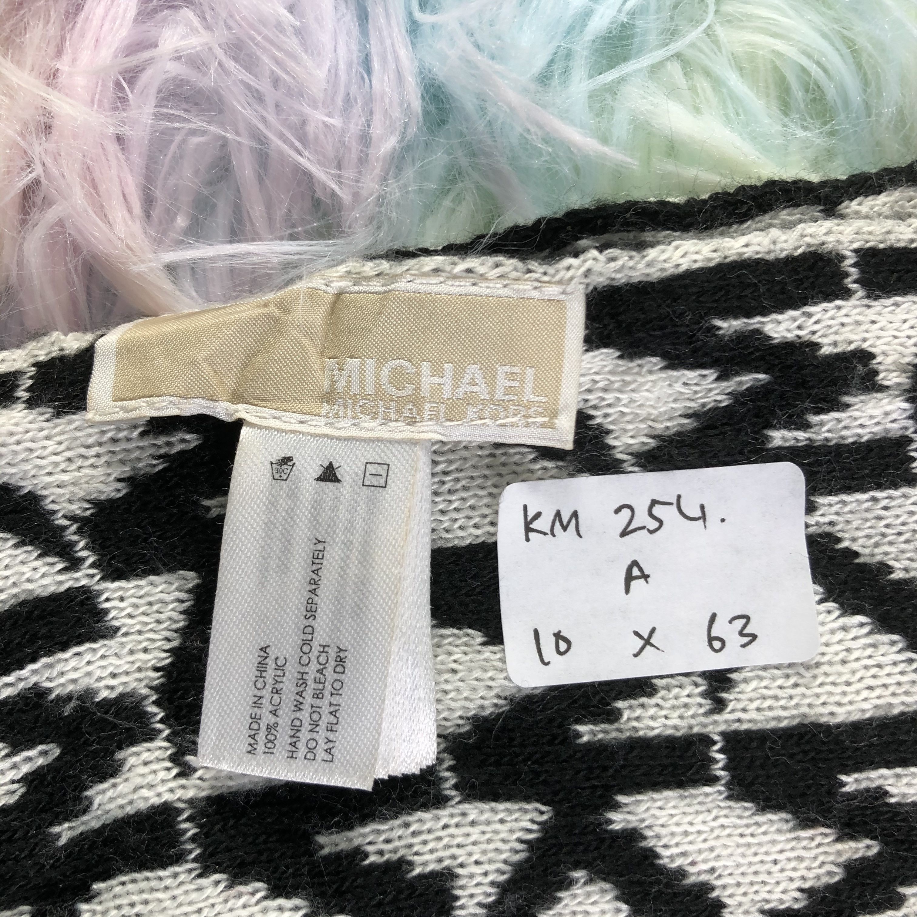 Michael Kors Michael Kors Scarf / Muffler / Neckwear - KM254 Size ONE SIZE - 5 Thumbnail