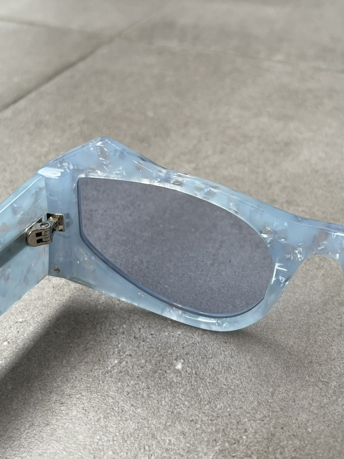 GCDS !DS! SS23 GCDS Cat Eye Marble Blue Sunglasses Size ONE SIZE - 11 Thumbnail