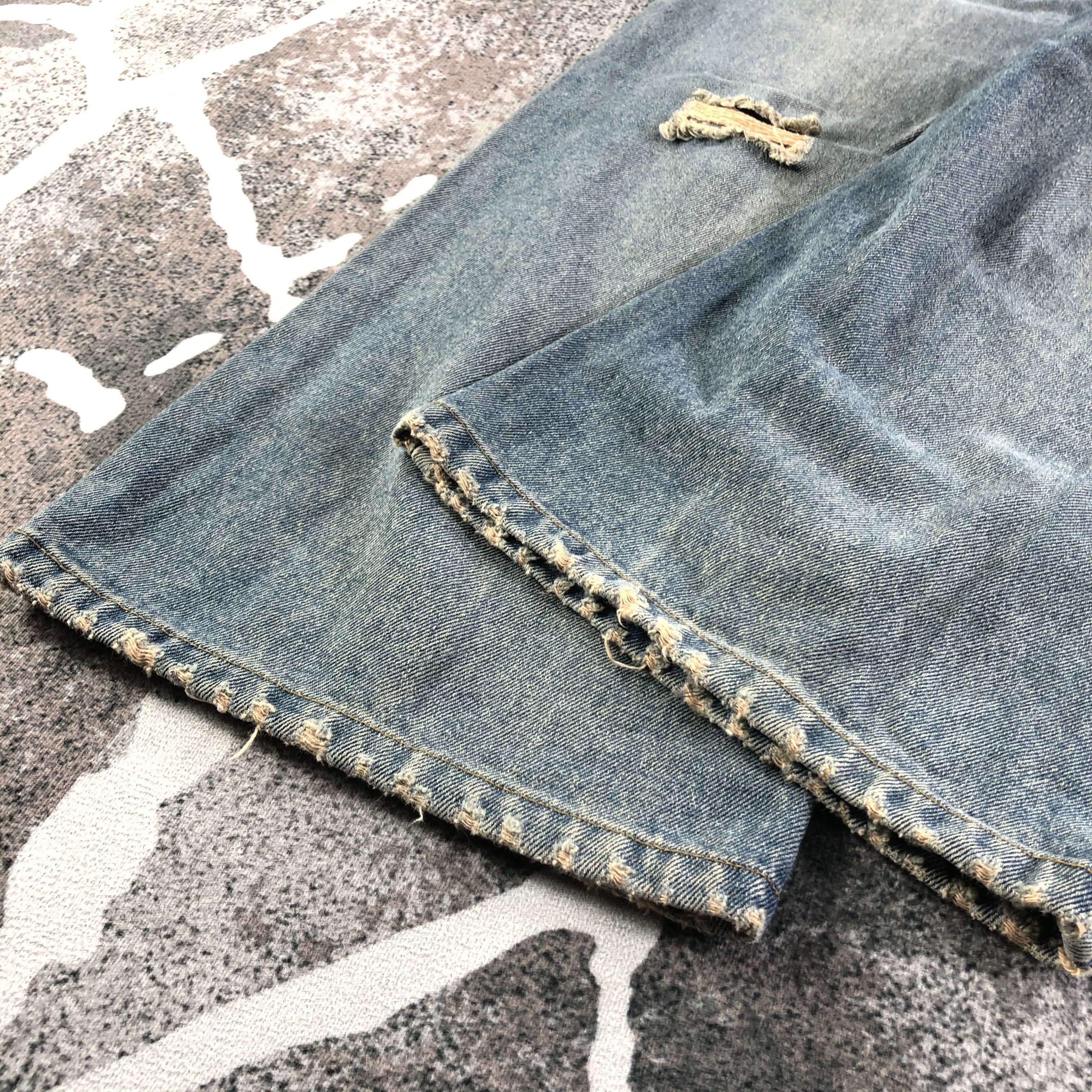 Japanese Brand Vintage Japanese Brand Flared Jeans Ripped Denim Size US 30 / EU 46 - 5 Thumbnail