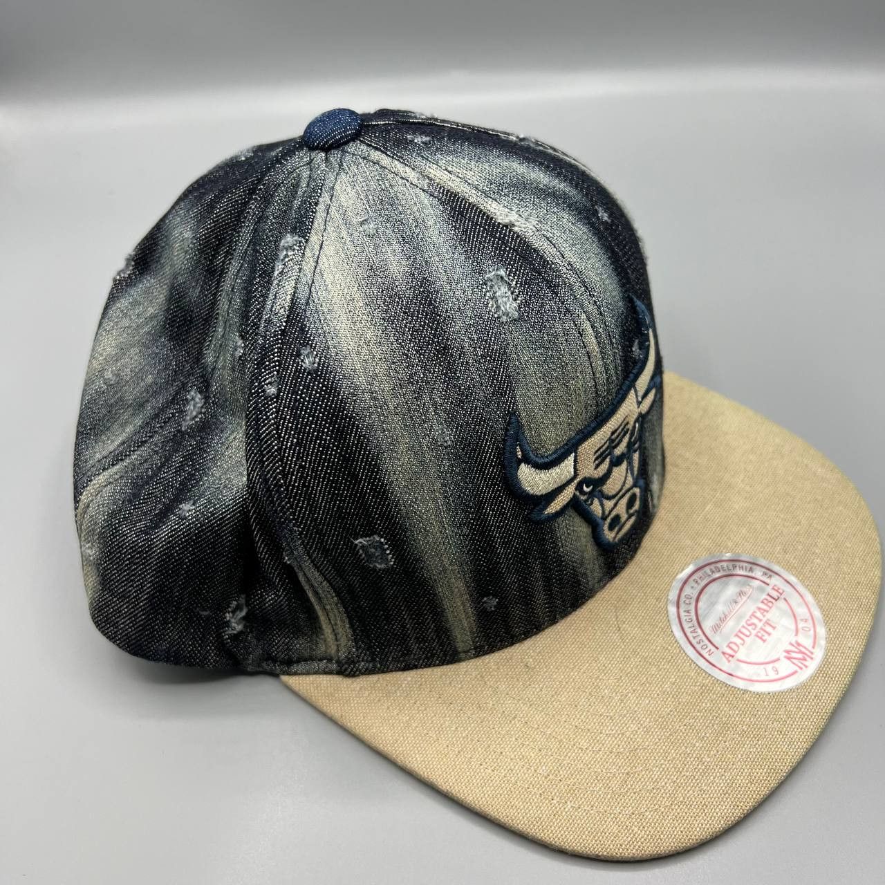 Mitchell & Ness Chicago Bulls Hat Men Denim NBA Snap Back Cap Size ONE SIZE - 3 Thumbnail