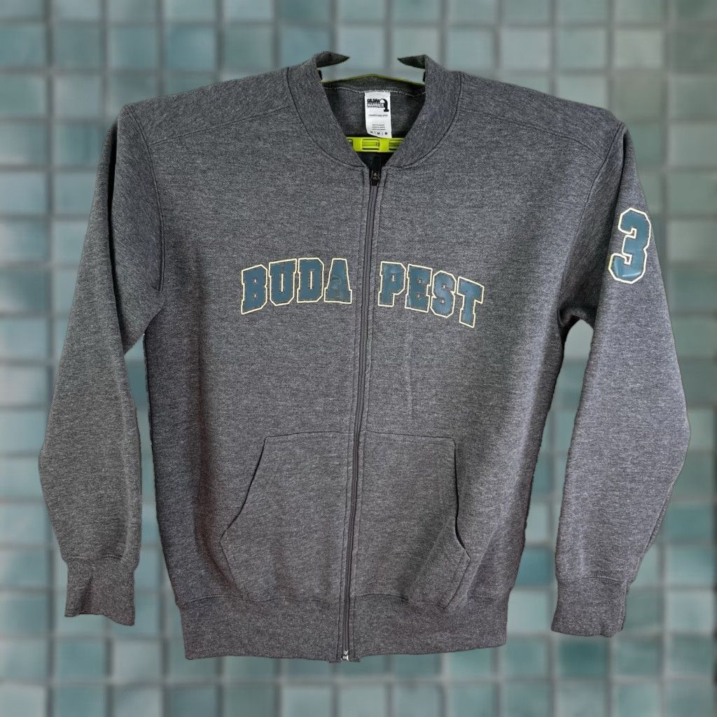 Gildan Budapest #73 Hoodie Mens M Gray Gildan Heavy Blend Graphic Print University Size US M / EU 48-50 / 2 - 1 Thumbnail