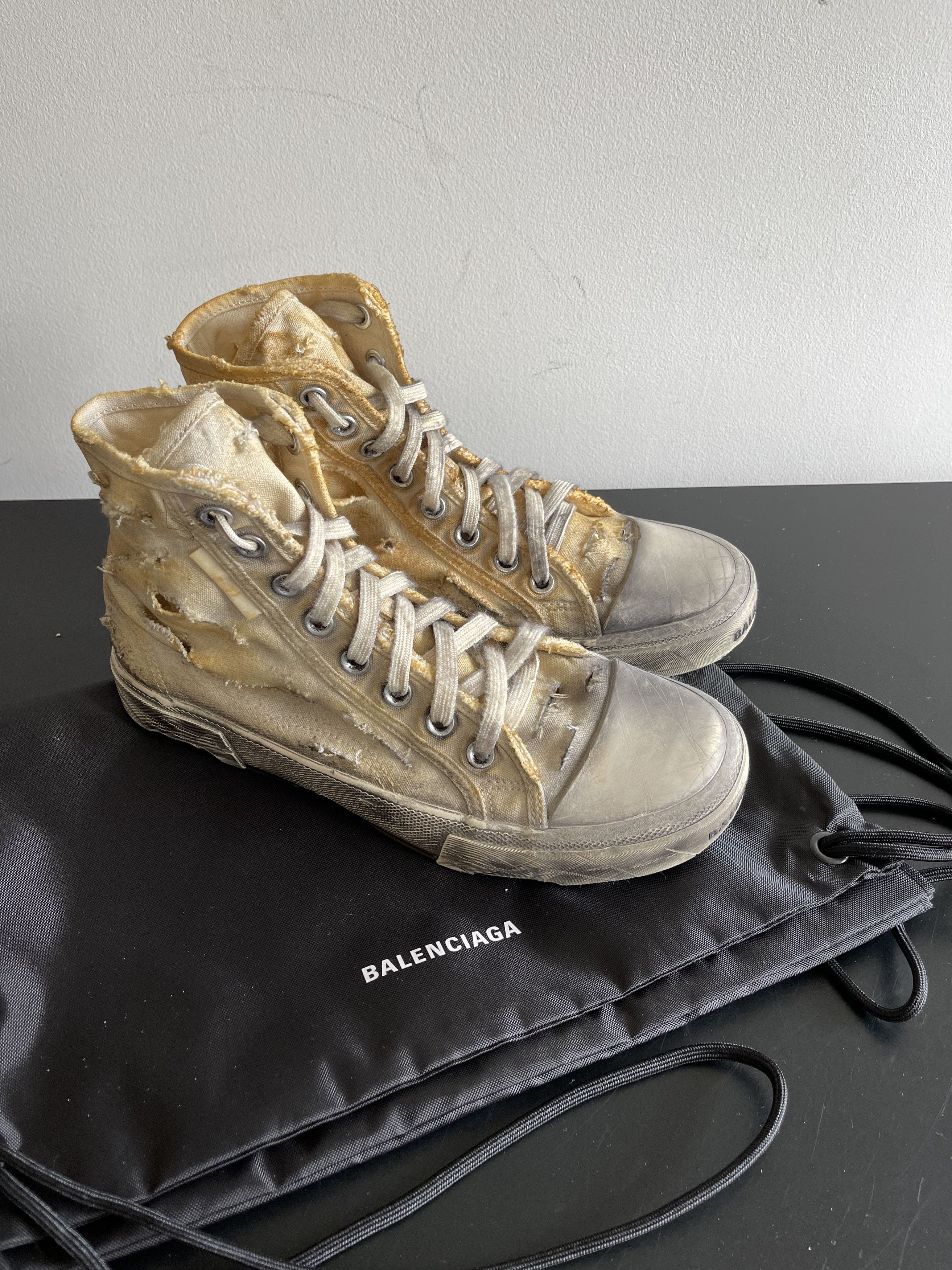 Balenciaga New Destroyed Paris Sneakers (41) Fits 41-42 US 8